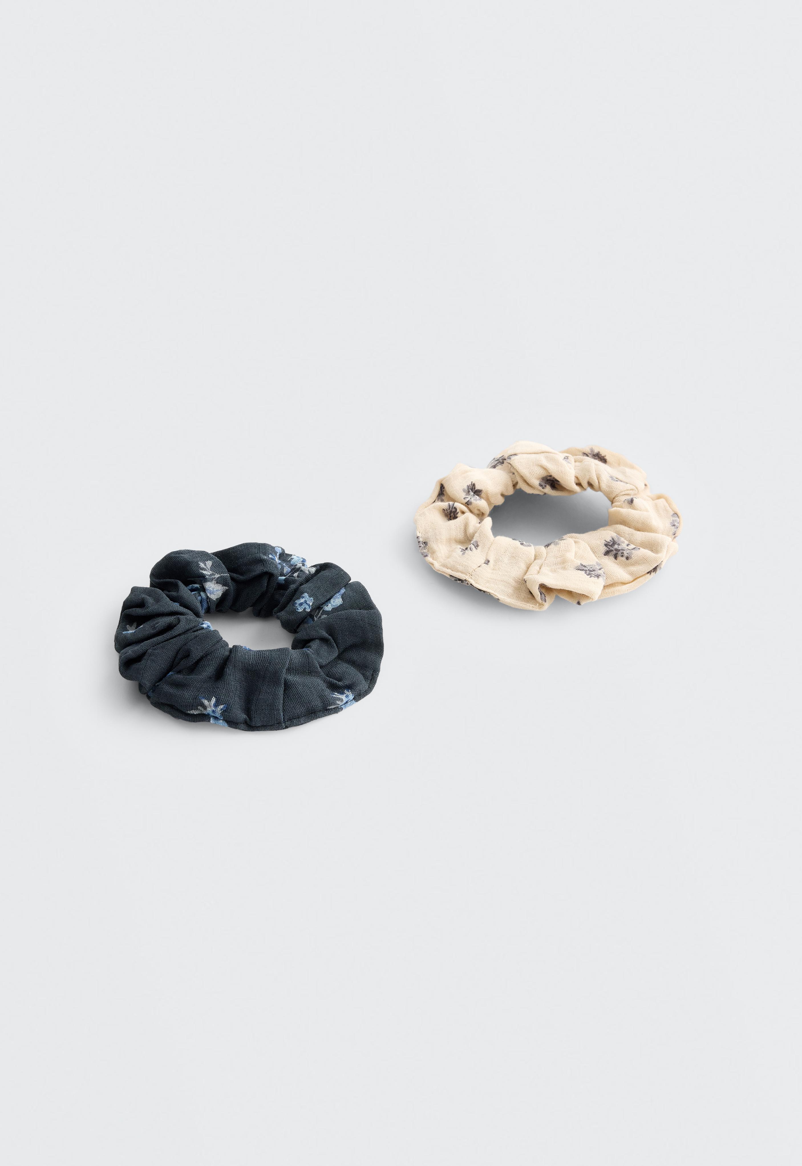 2 floral 100% cotton scrunchies — WASHED BLUE