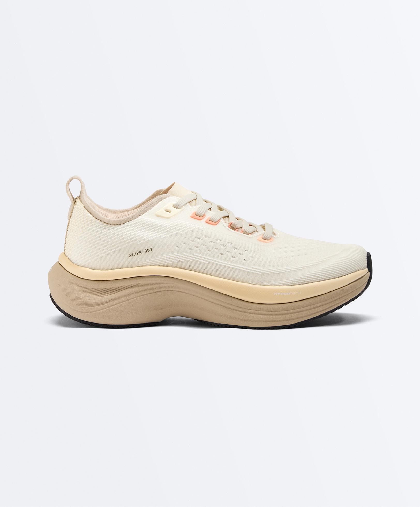 OY/PR 907 Running Trainers — PEACH
