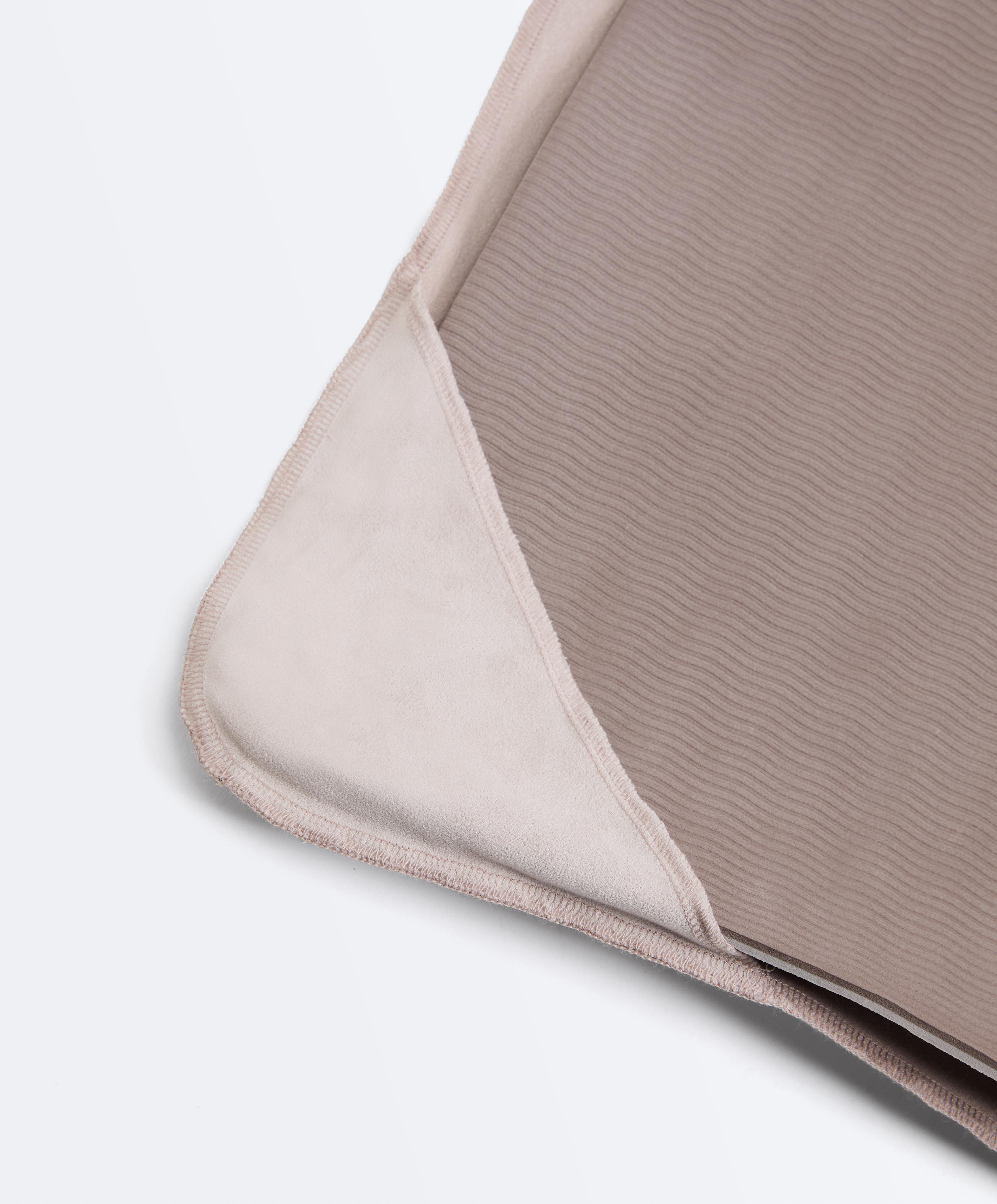 Adjustable mat towel — MAUVE