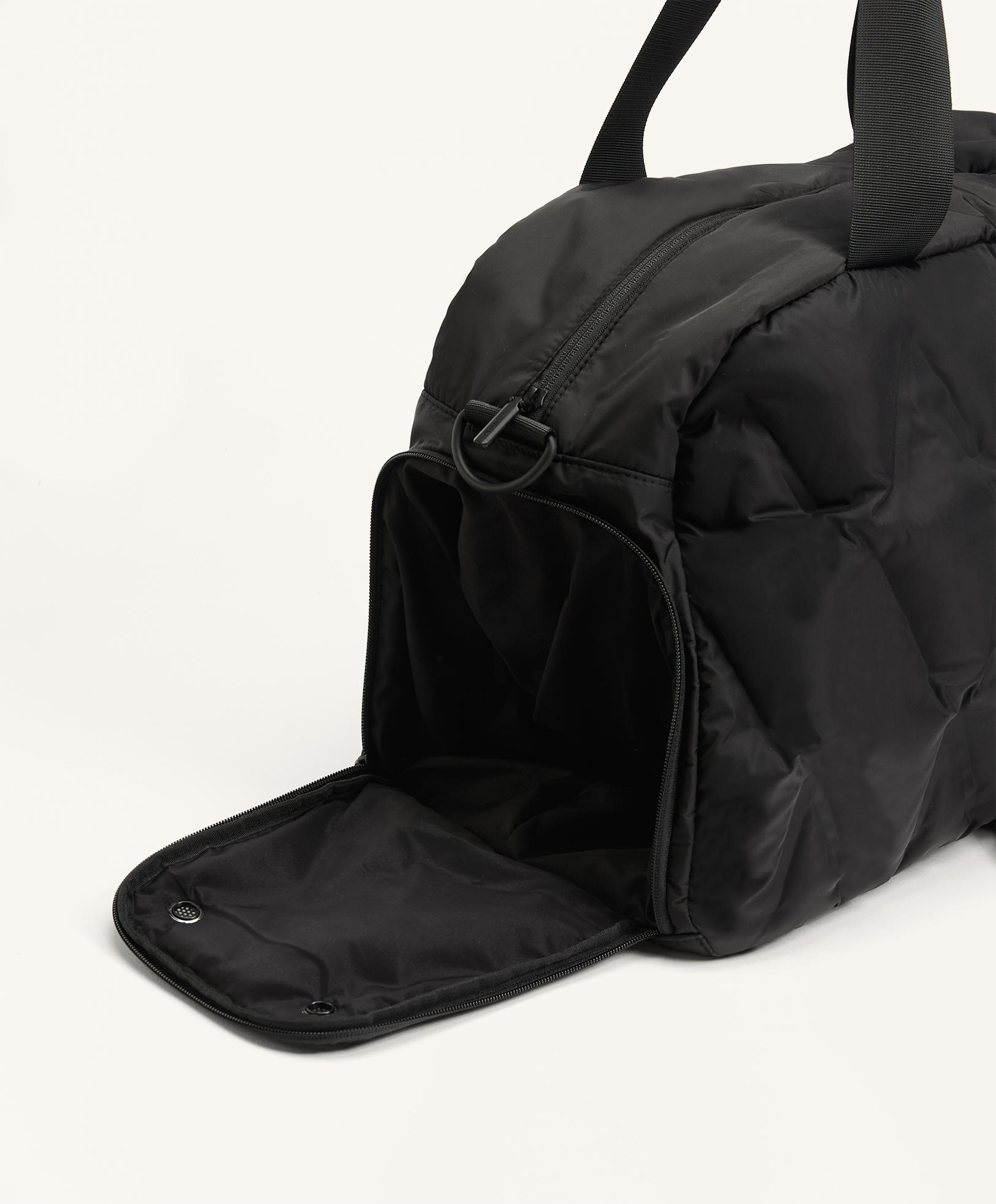 Gepolsterte, technische Sportkleidungstasche