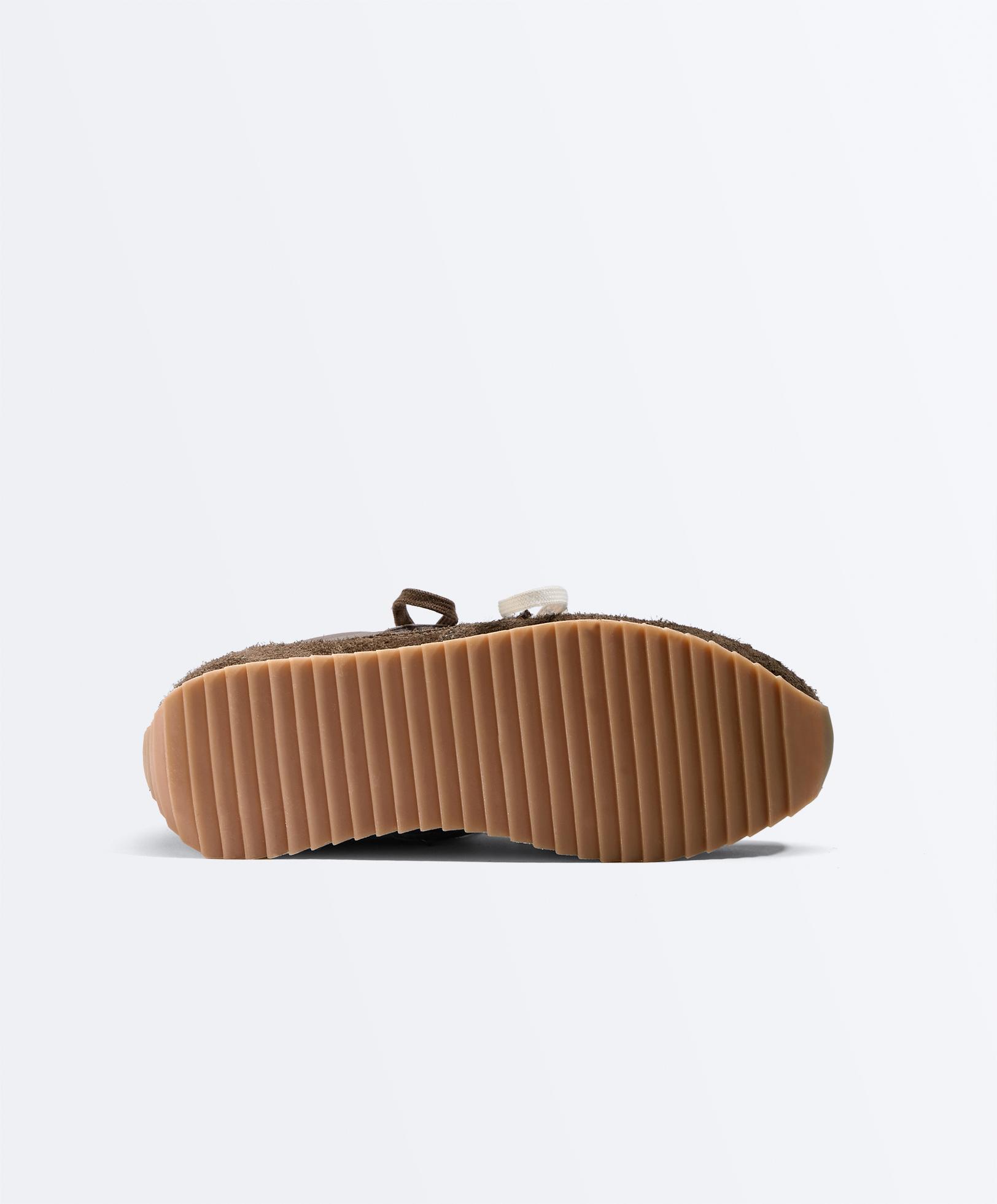 Colour-block trainers — BROWN