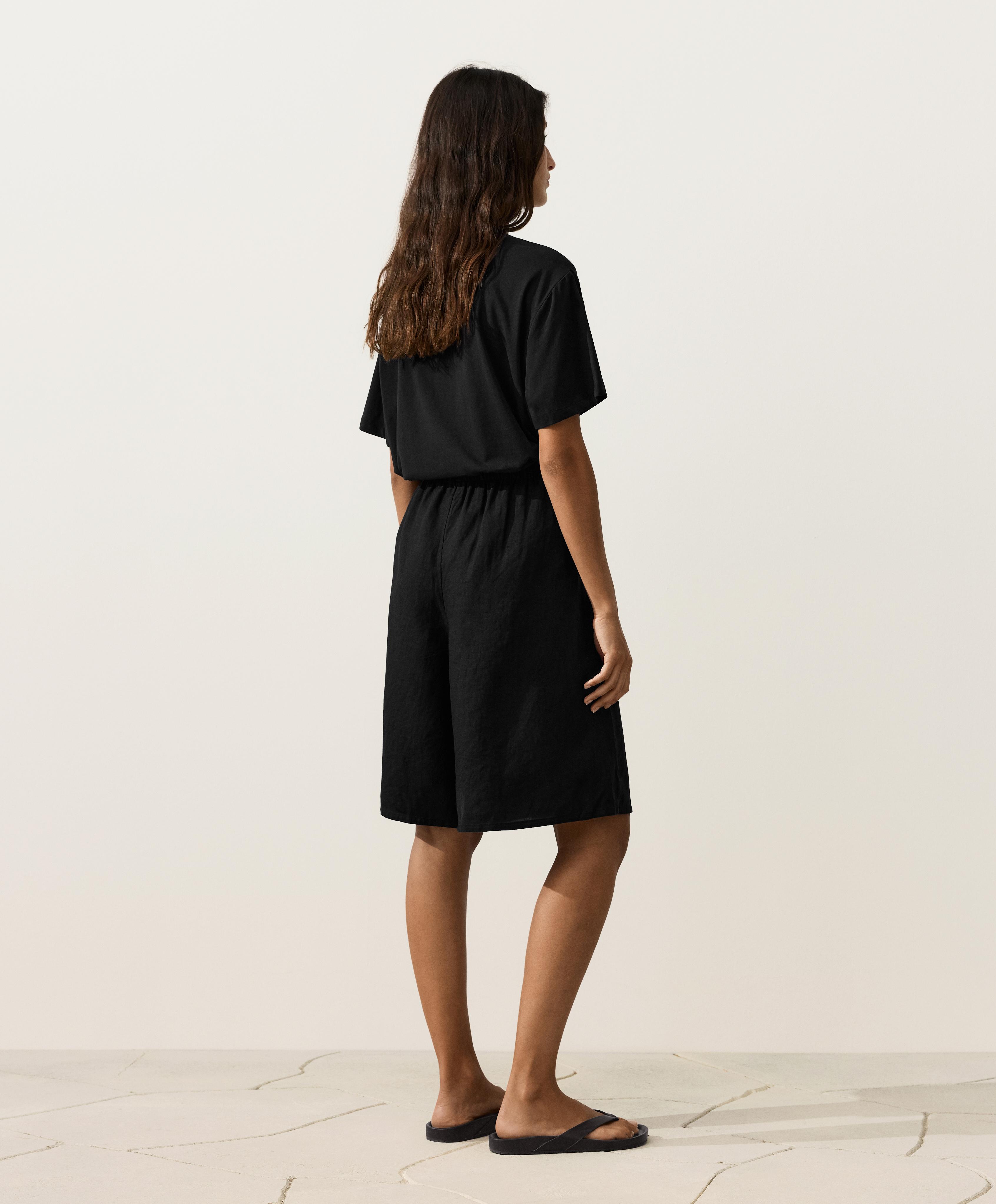 100% linen midi Bermuda shorts — BLACK