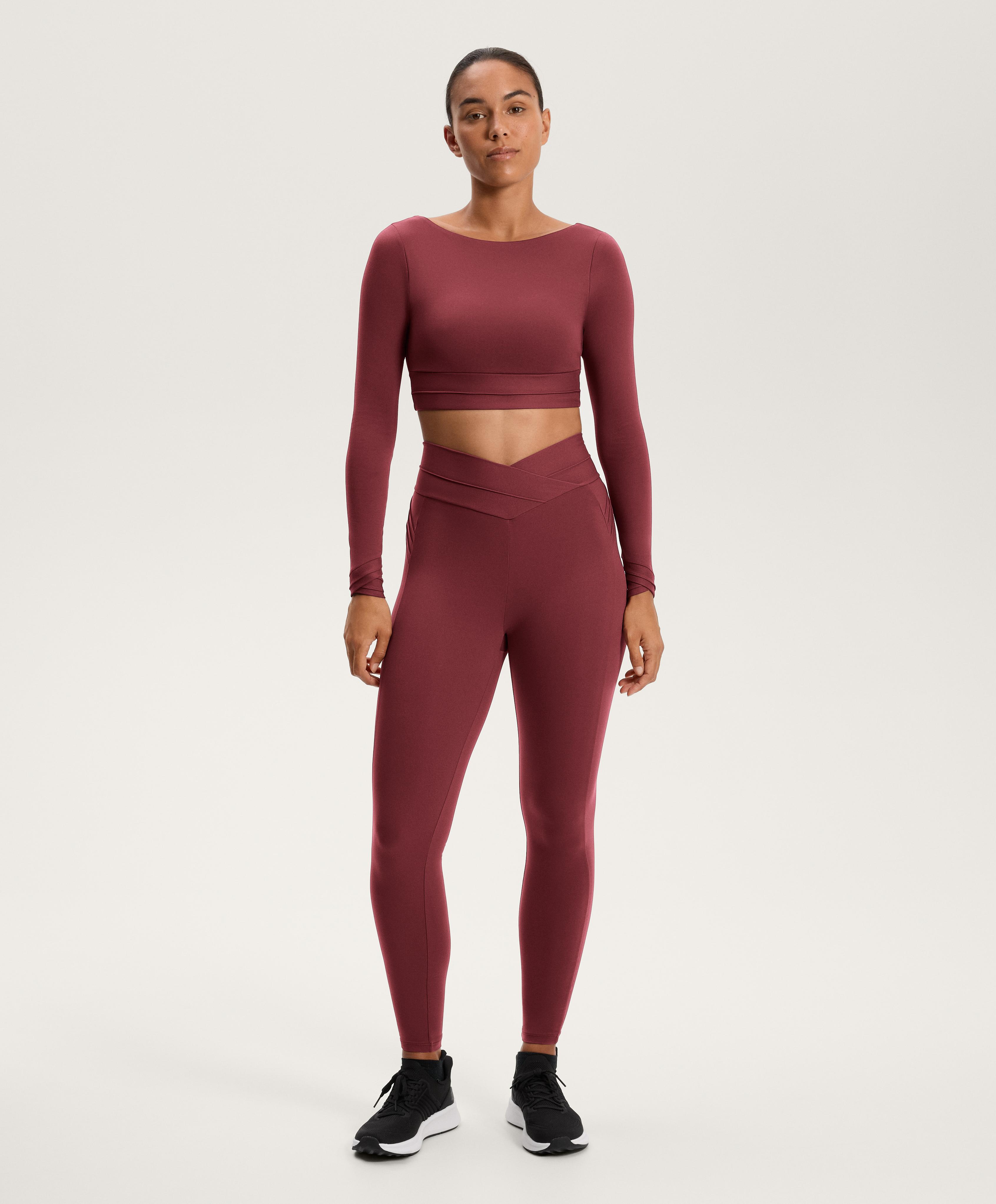 Total look comfortlux nervură în V la talie, prune, cu top comfortlux cu mânecă lungă Total look comfortlux nervură în V la talie, prune, cu top comfortlux cu mânecă lungă