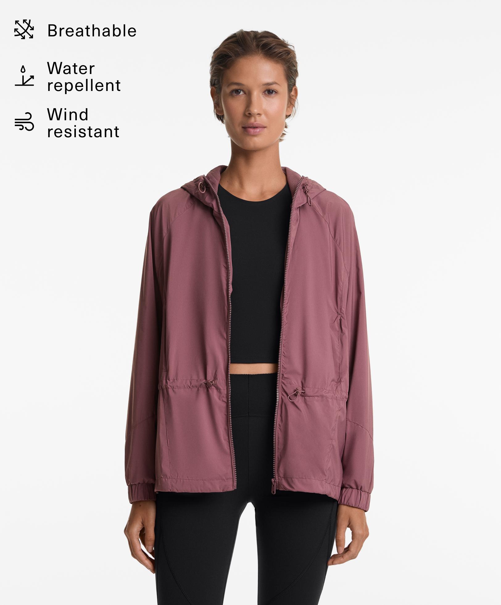 Lightweight water-repellent jacket
