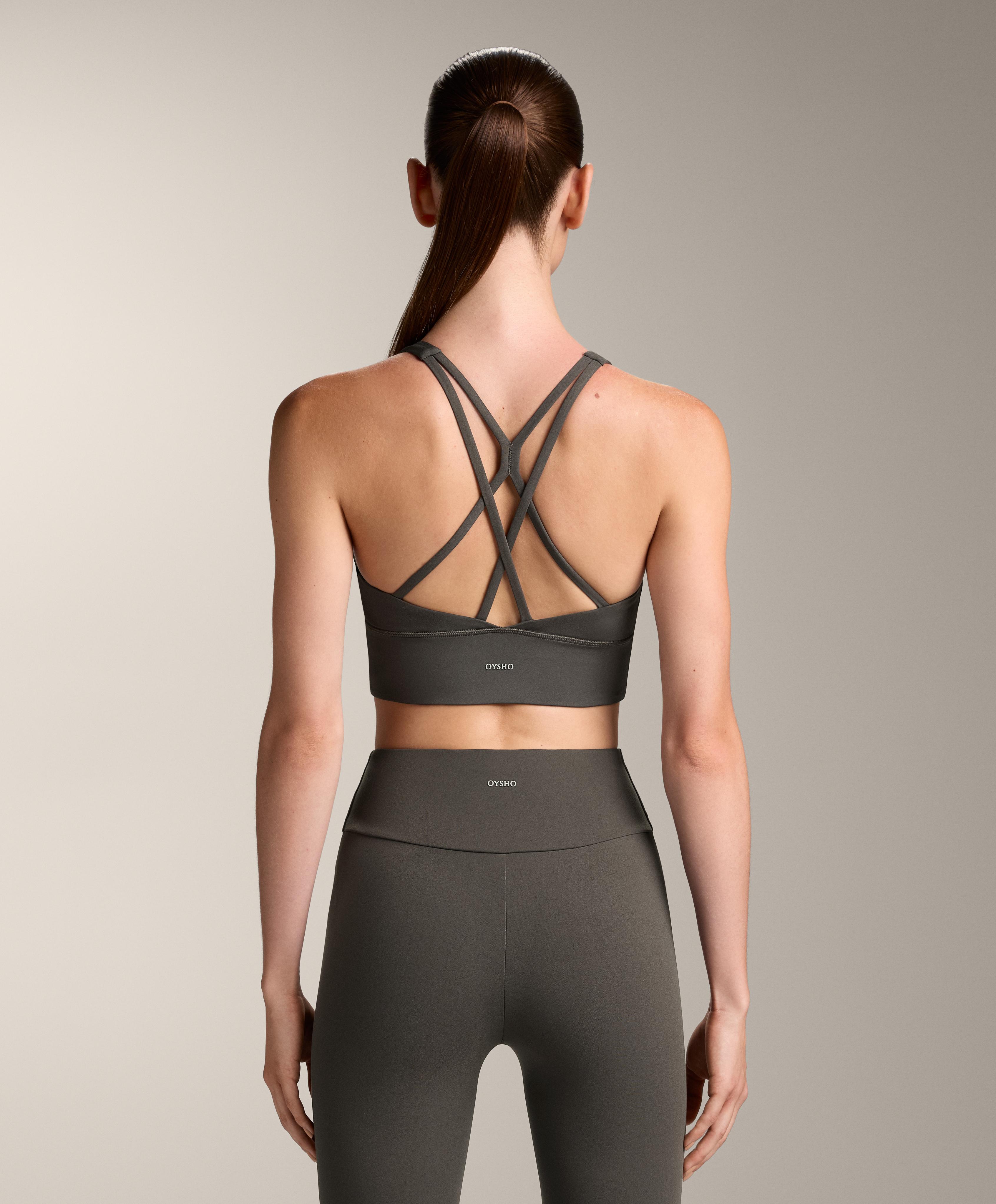 Medium-support Comfortlux sports bra with cups Medium-support Comfortlux sports bra with cups