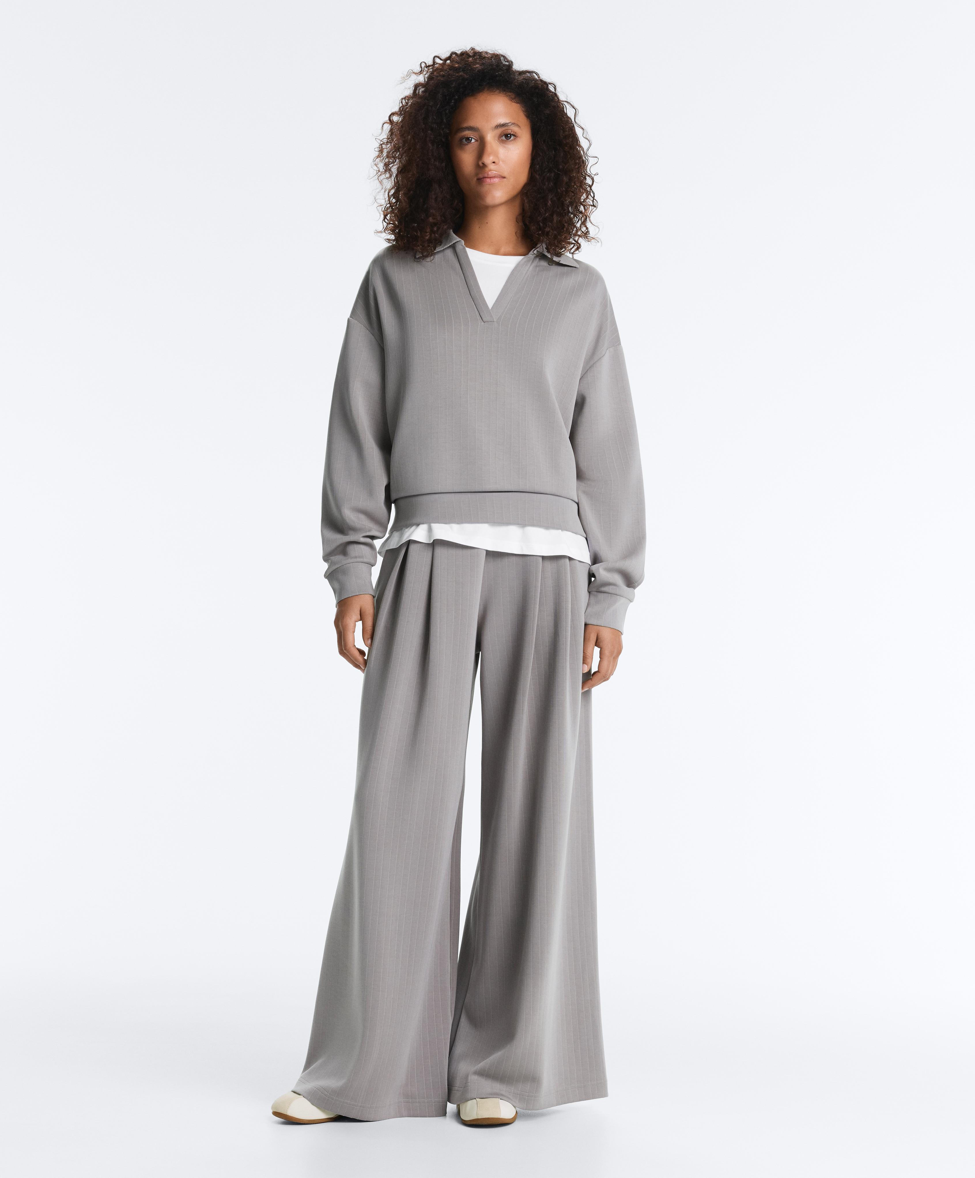 Gestreiftes Polo aus weichem Modal Gestreiftes Polo aus weichem Modal