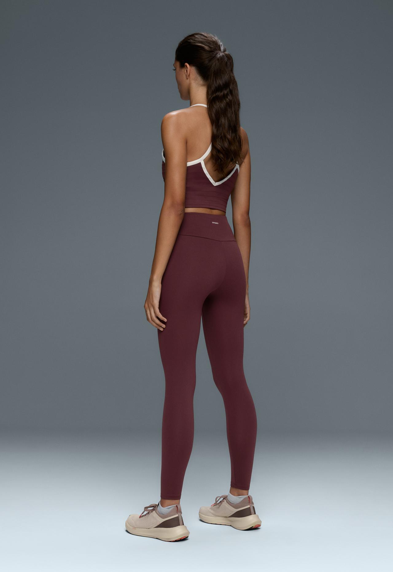 Contrast-piped comfortlux tank top — BURGUNDY