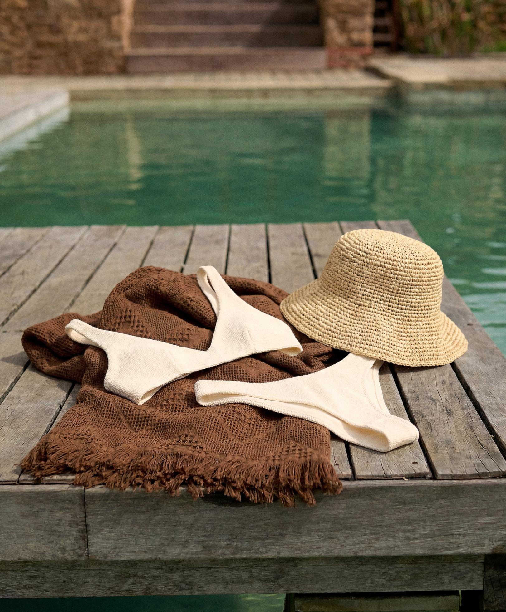 Medium-coverage U-cut crinkle bikini briefs — ECRU