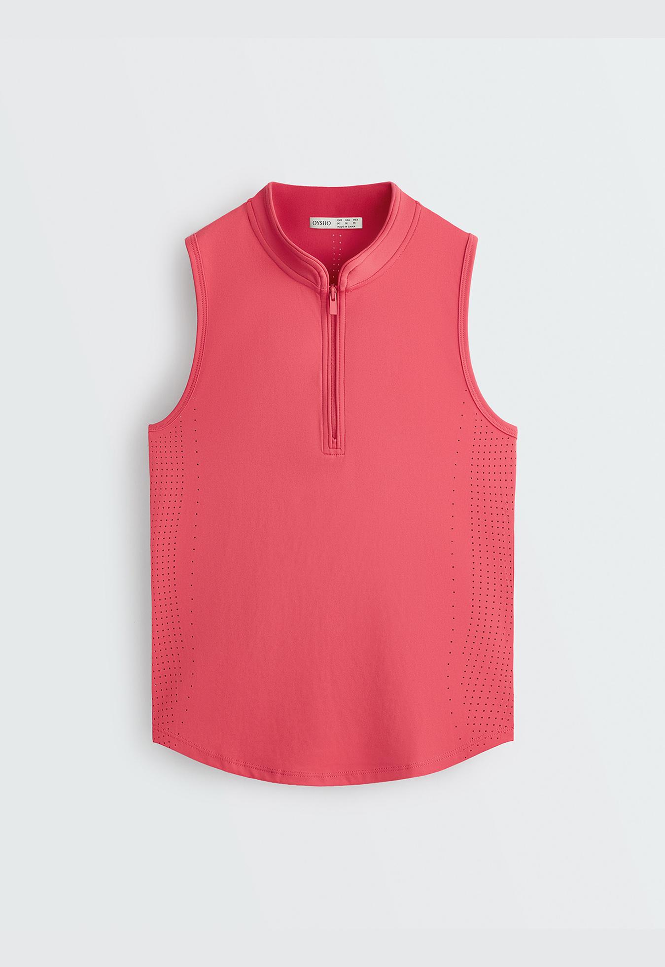 Technical sleeveless T-shirt with half zip — WASHED RED