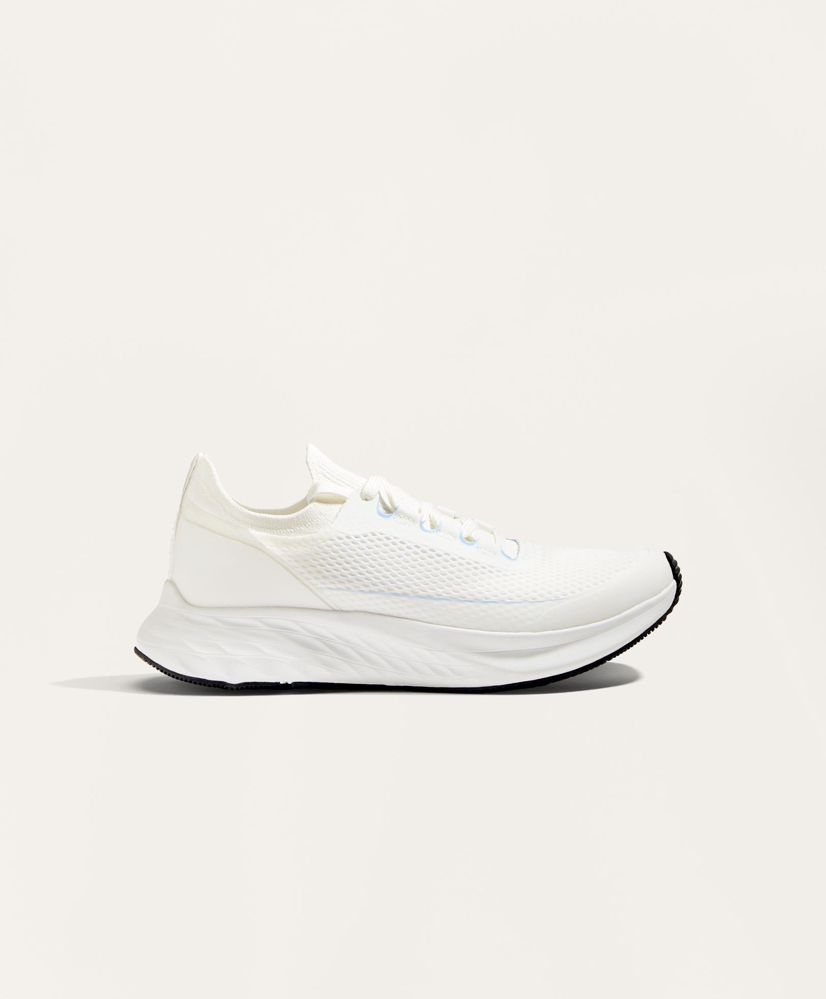 Multi-activity trainers - versatile, daily use, walking Multi-activity trainers - versatile, daily use, walking