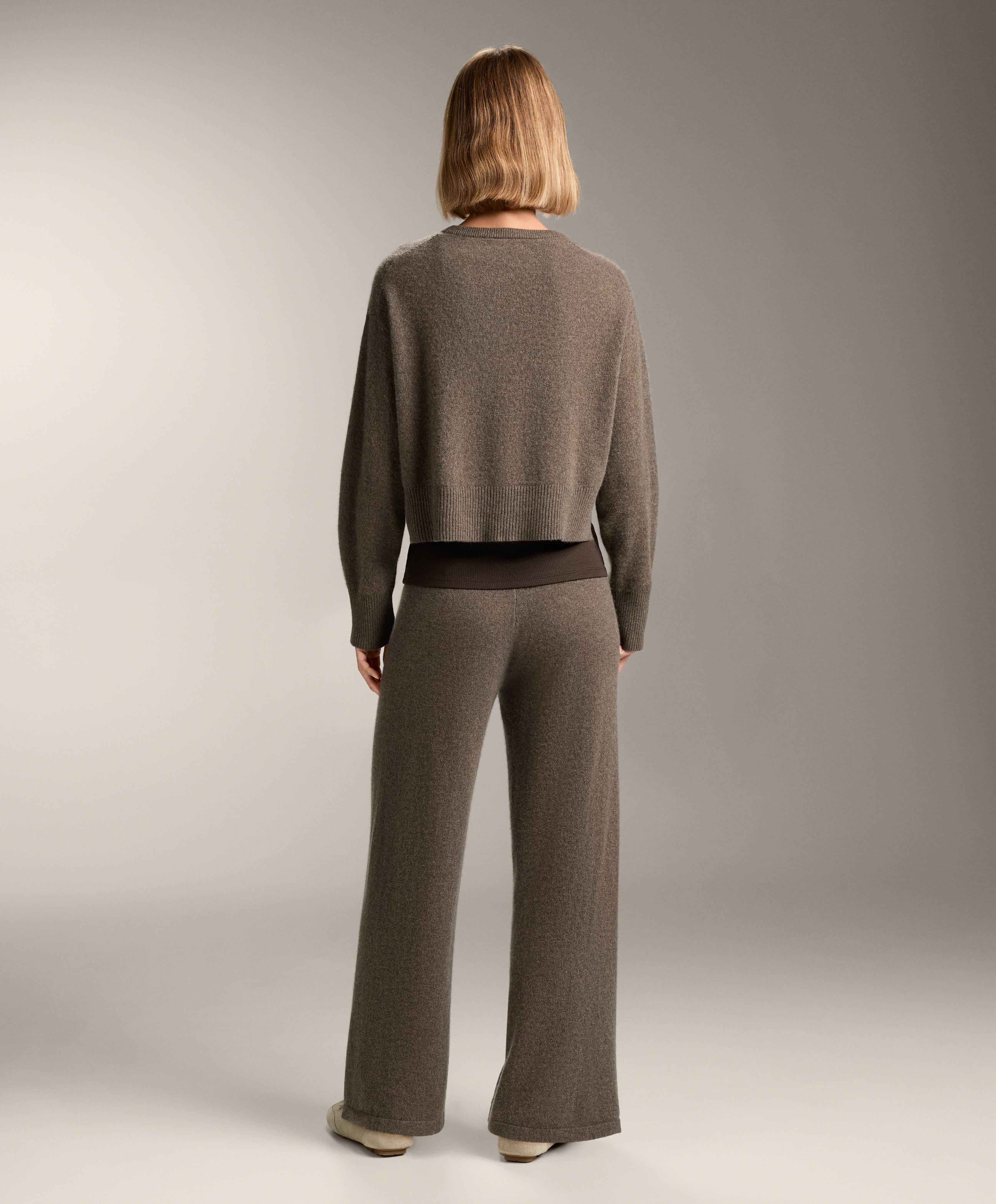 Total look 100% cashmere marrón