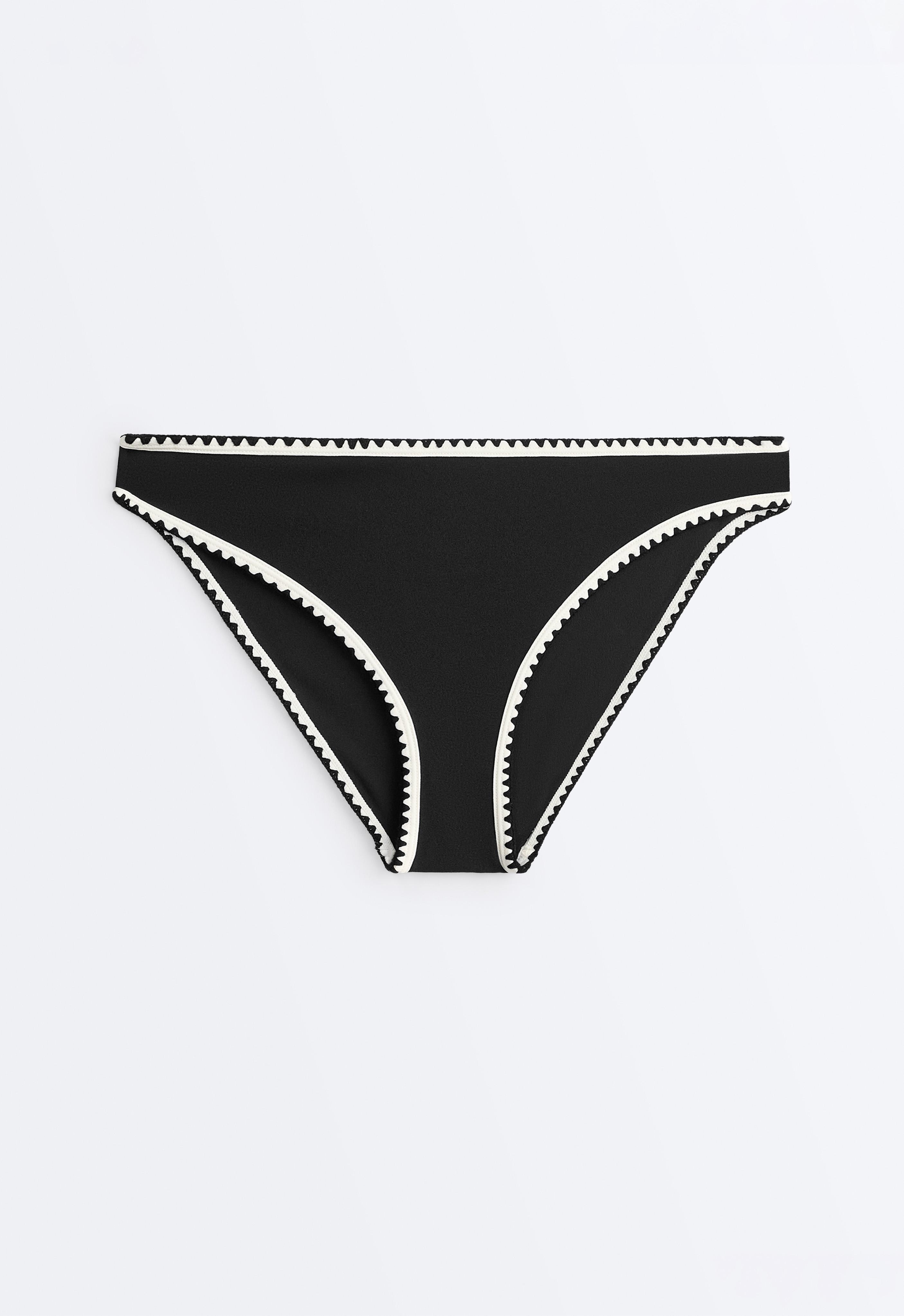 Contrast stitch classic bikini briefs — BLACK