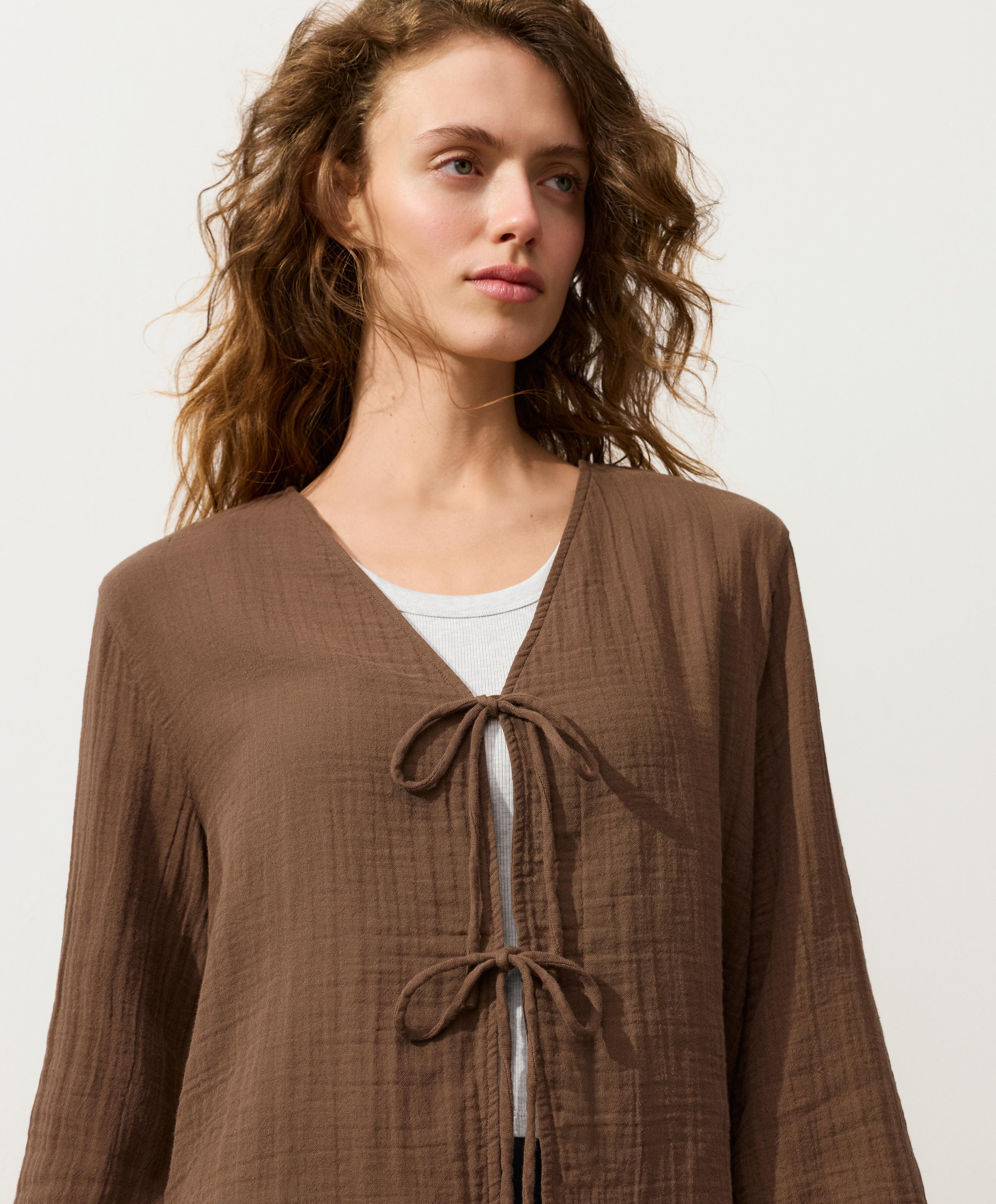 100% cotton gauze long-sleeved tie-front shirt — TAN