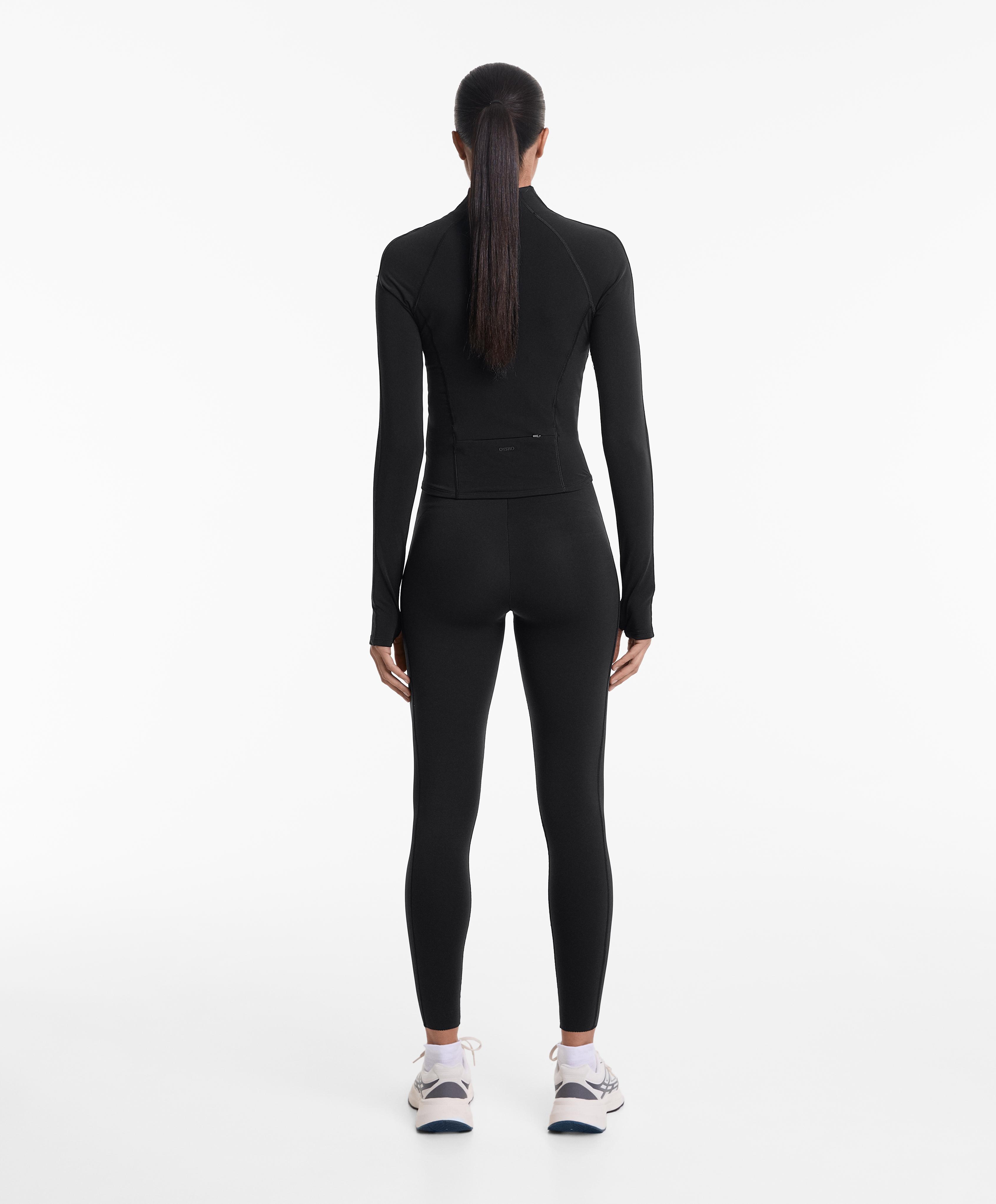 Light warm running technical jacket with seams Light warm running technical jacket with seams