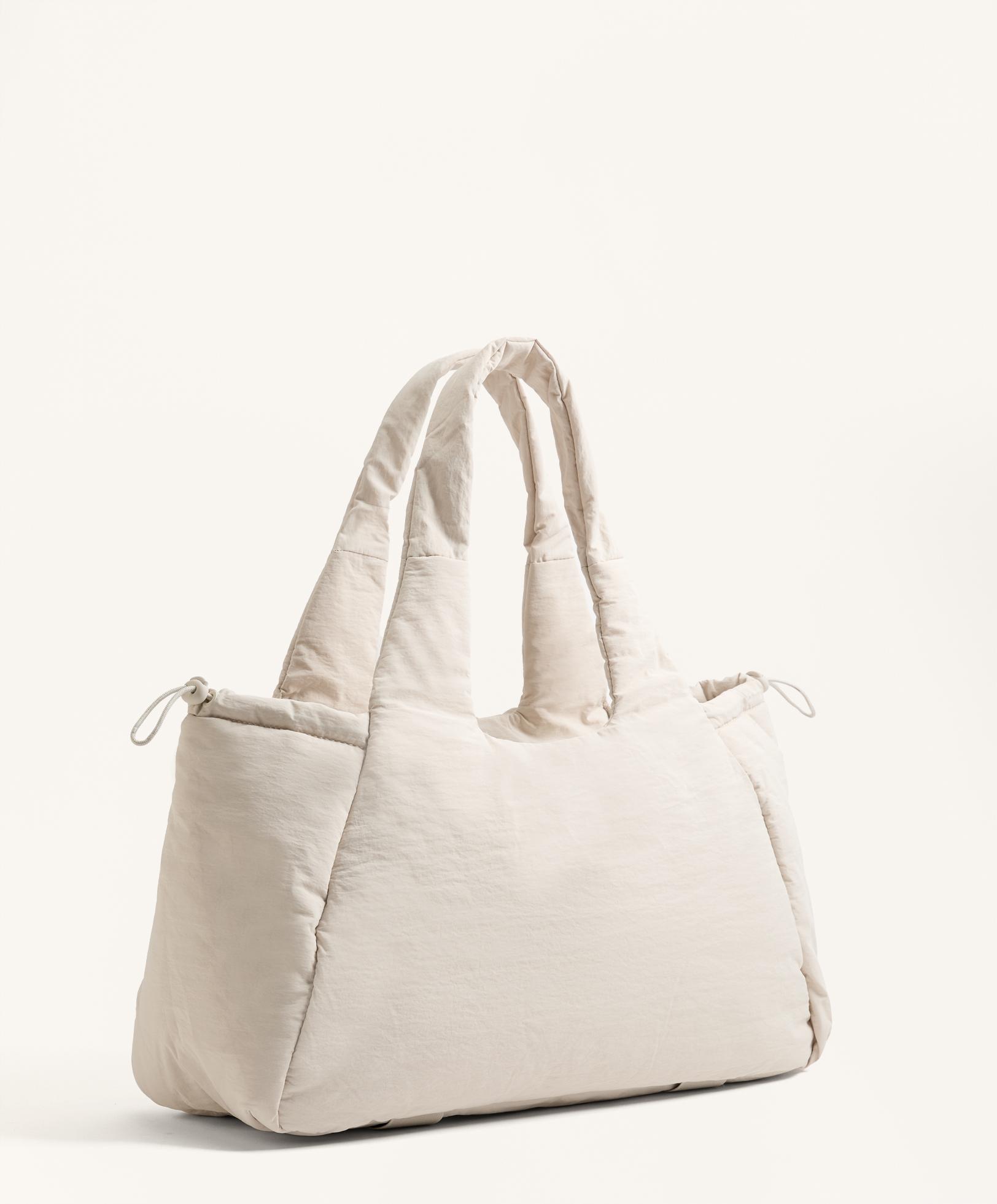 Gathered mat carry bag Gathered mat carry bag