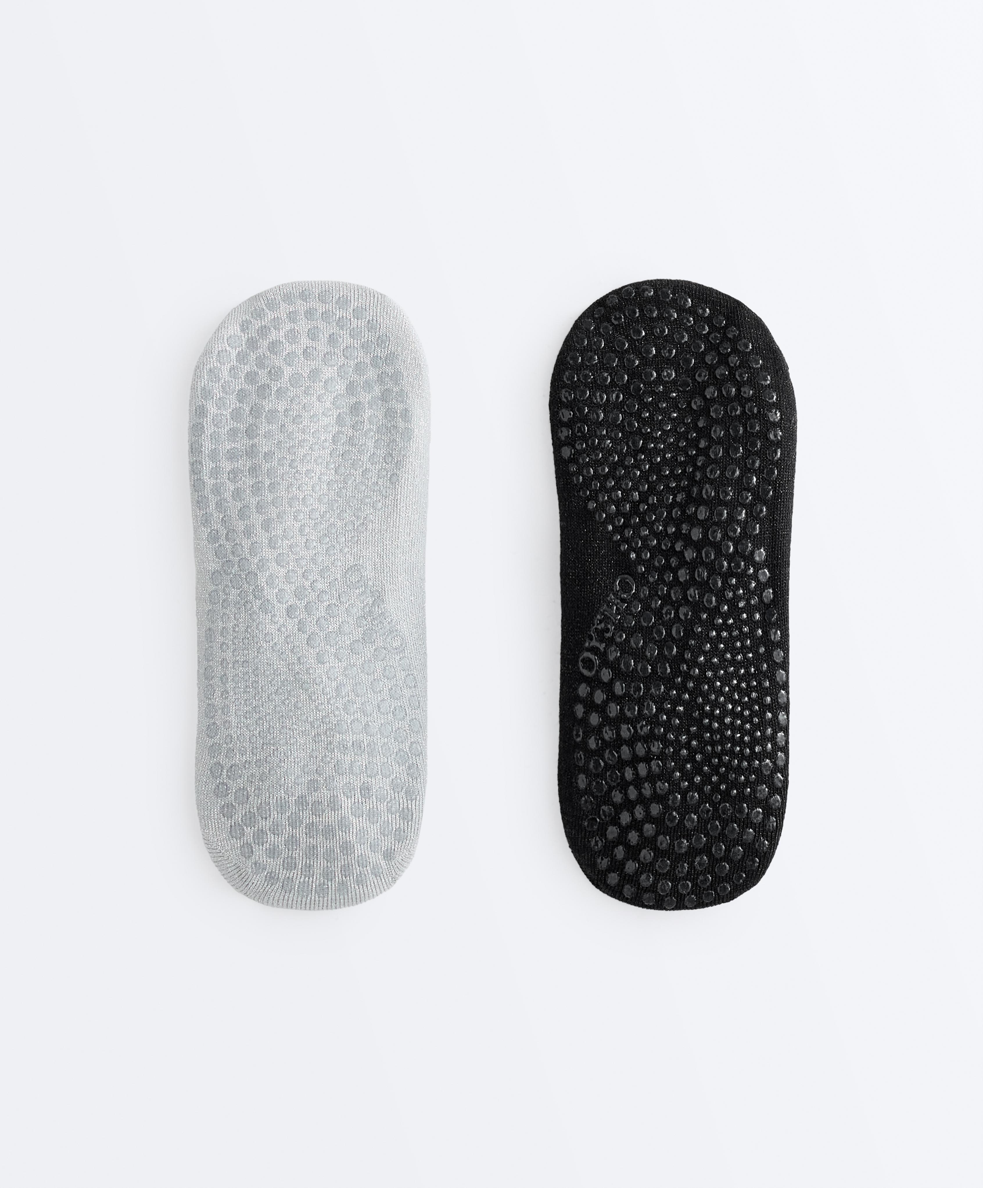 2 pairs of metallic thread crossover strap cotton blend yoga and Pilates socks — BLACK