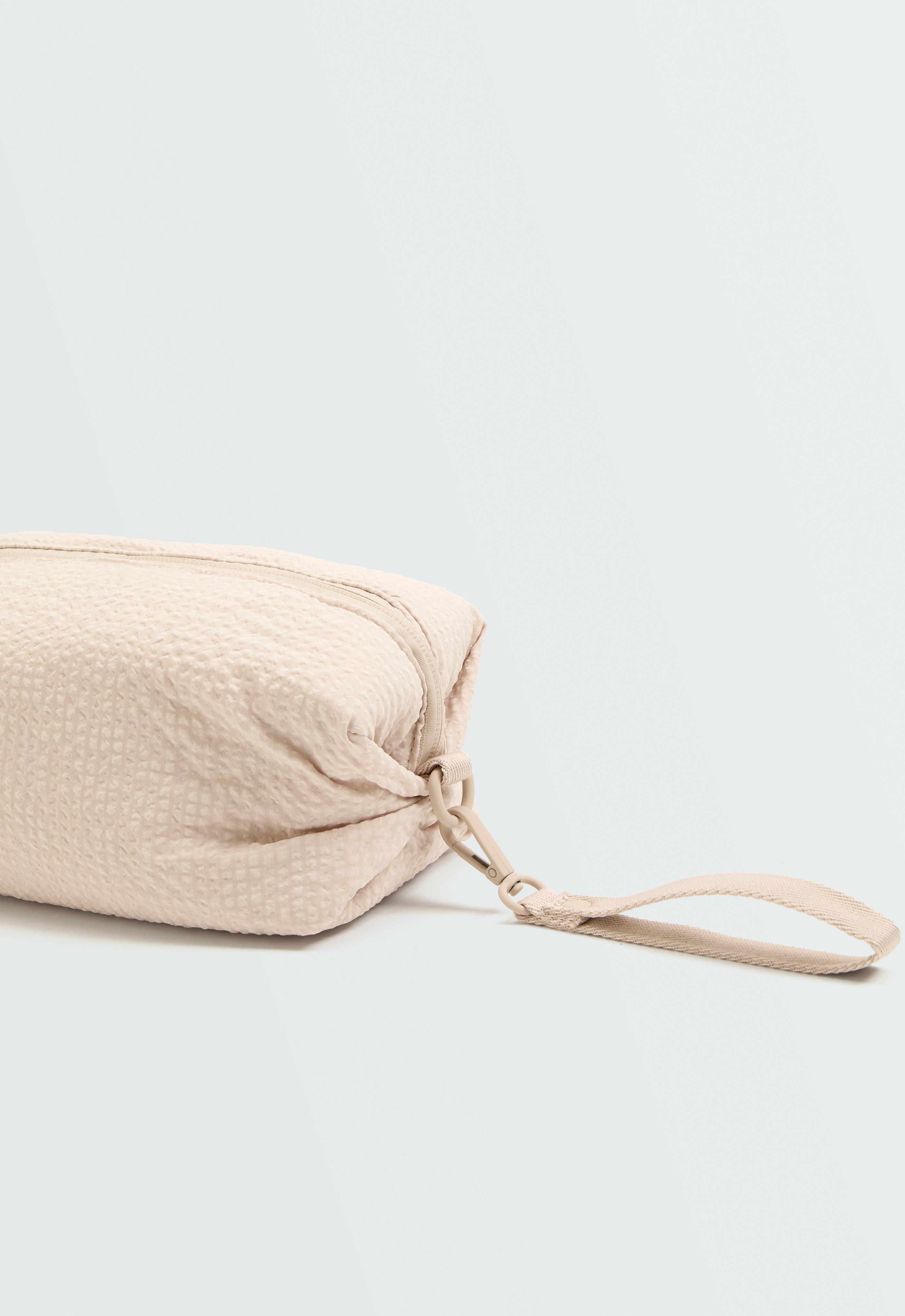 Textured wash bag — ECRU