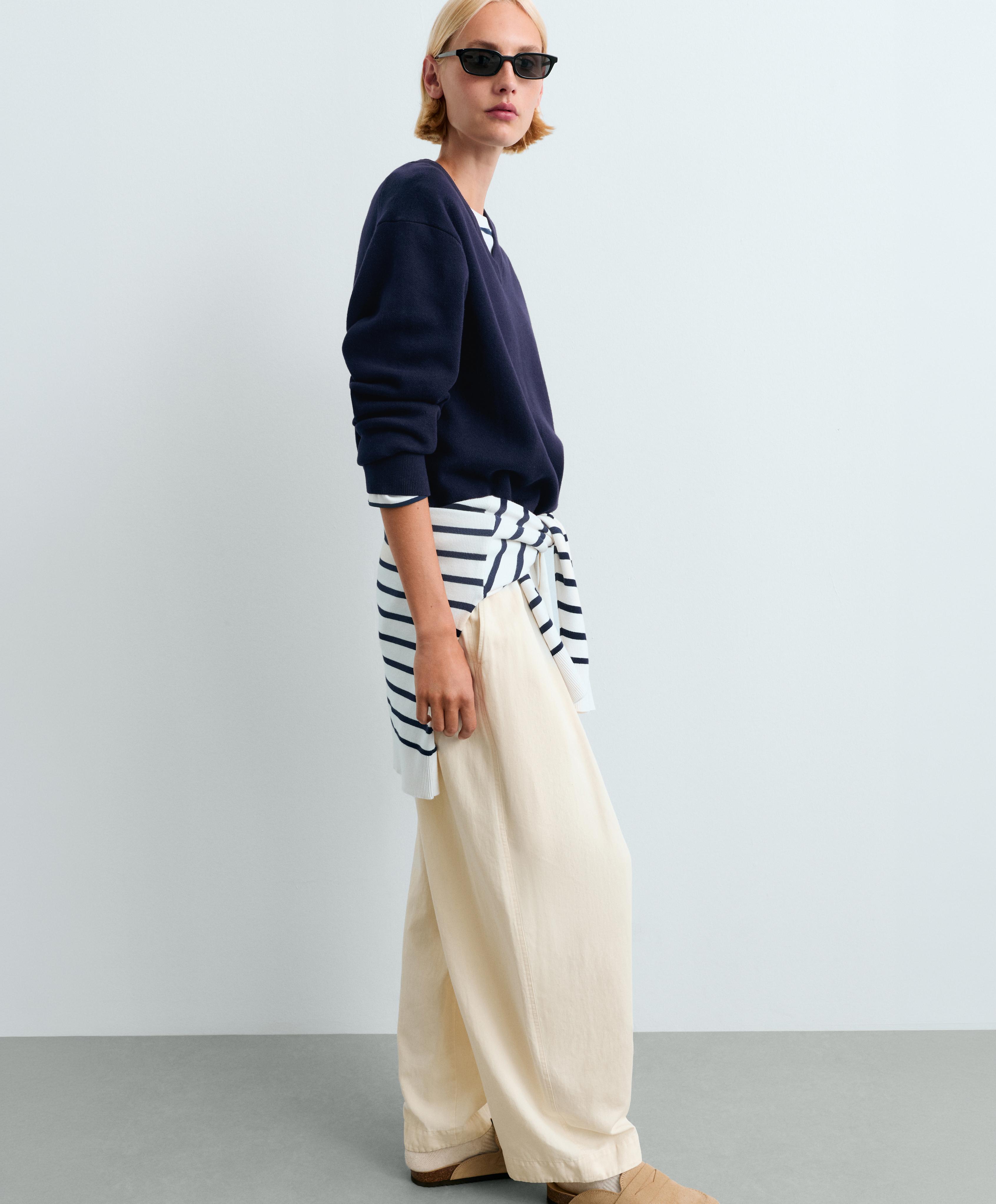 Cotton blend V-neck knit jumper — NAVY BLUE