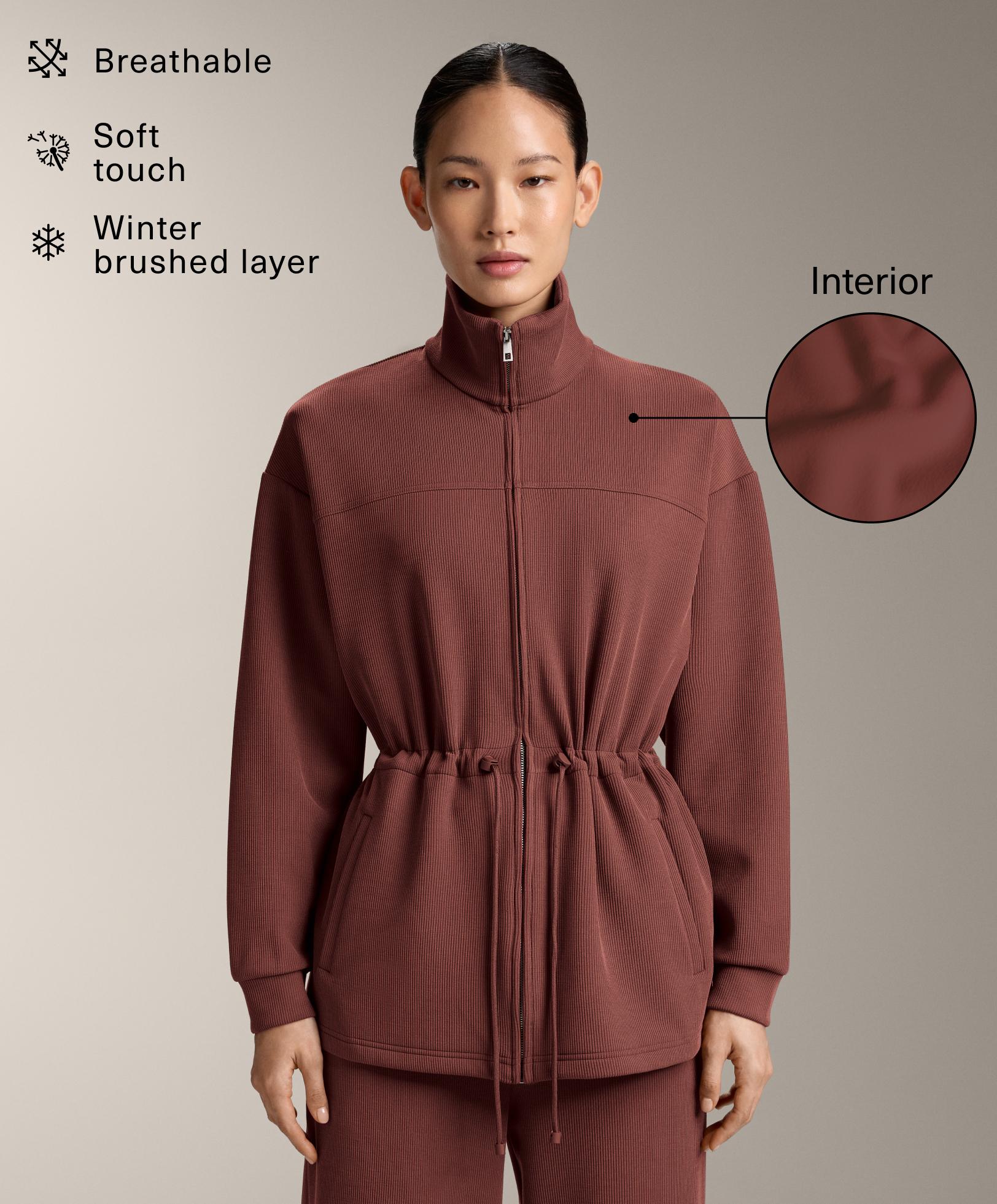 Long jacket with adjustable waist Long jacket with adjustable waist