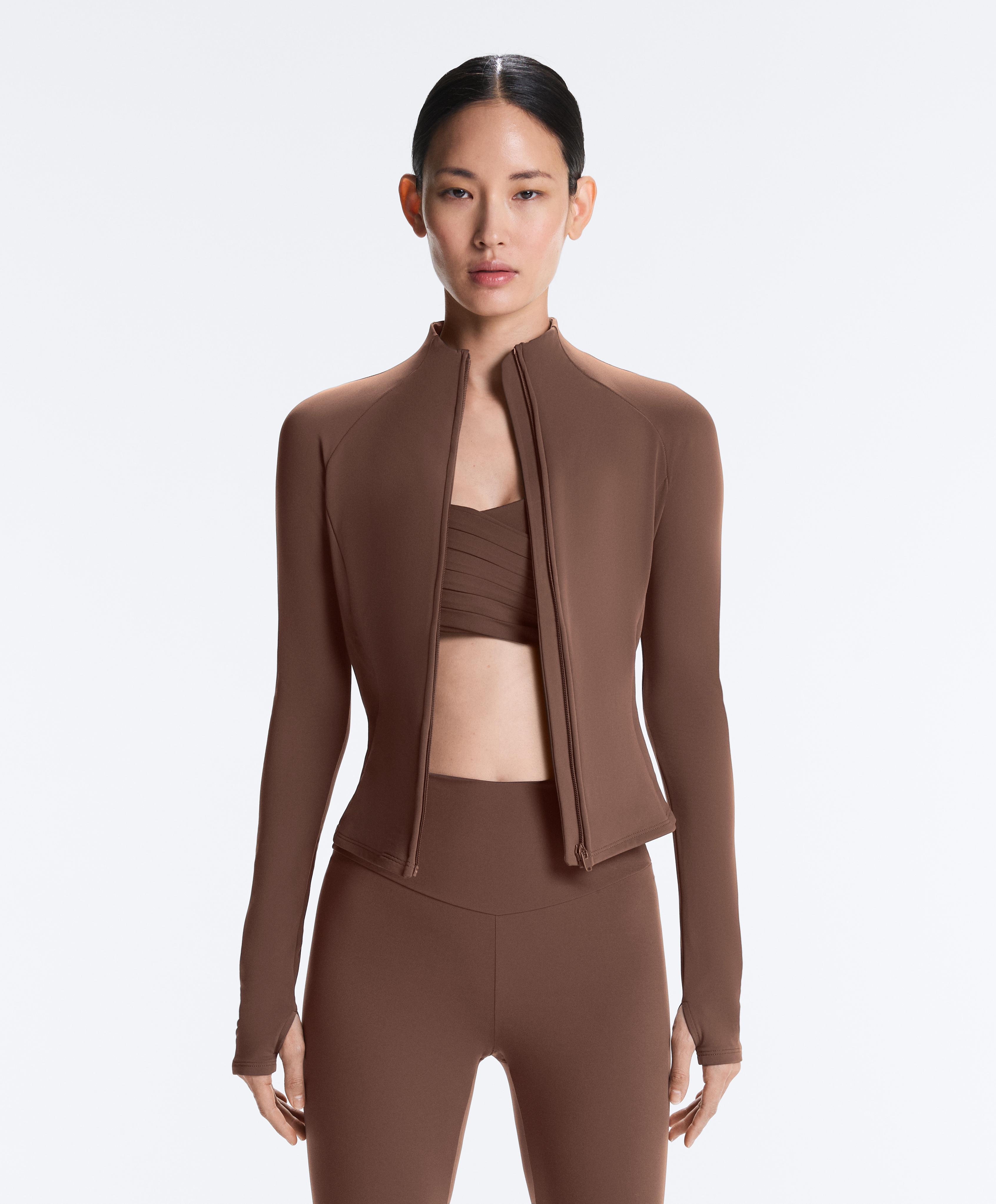 Lengva šilta techninė striukė Lengva šilta techninė striukė