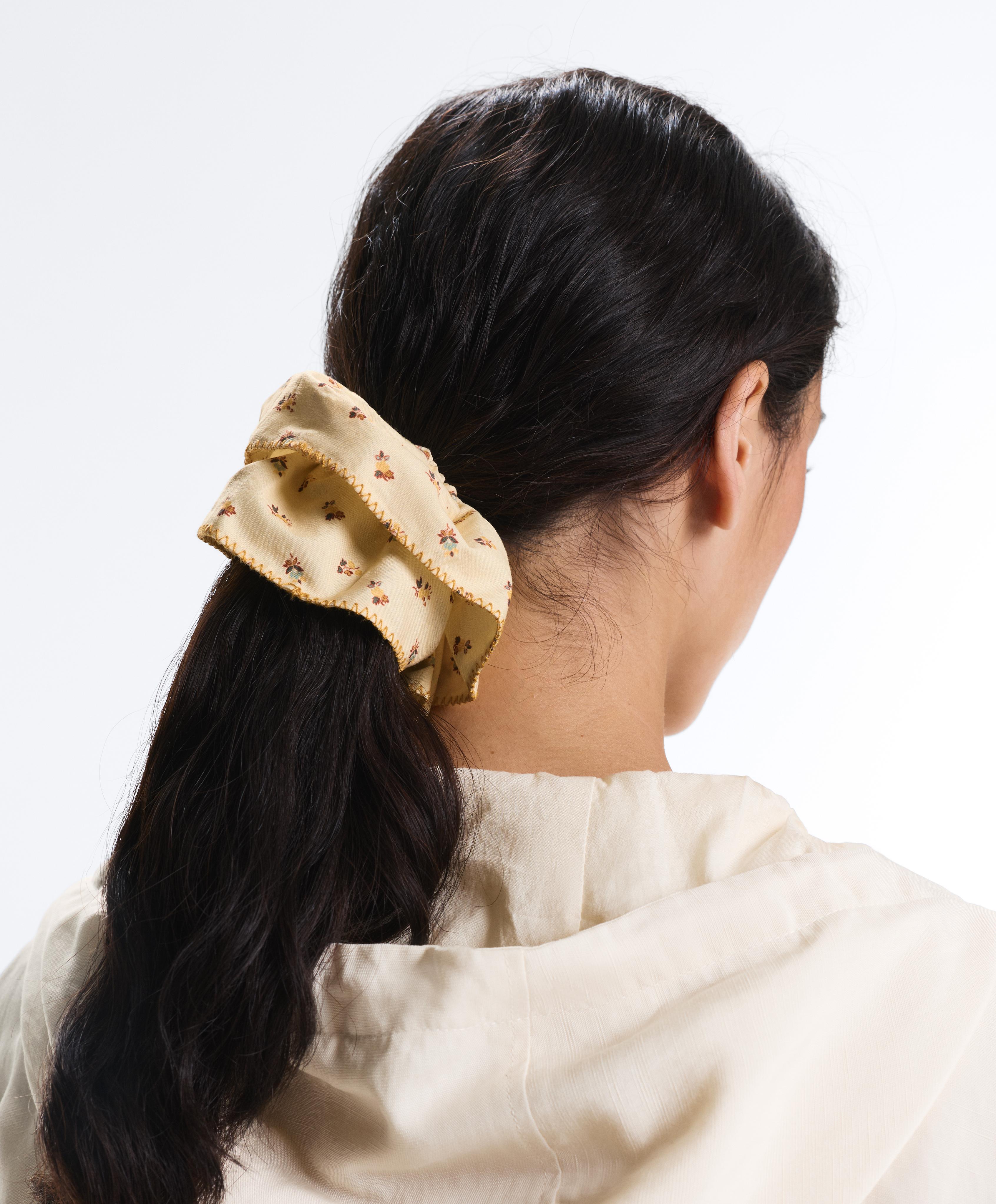 Grote scrunchie met print Grote scrunchie met print