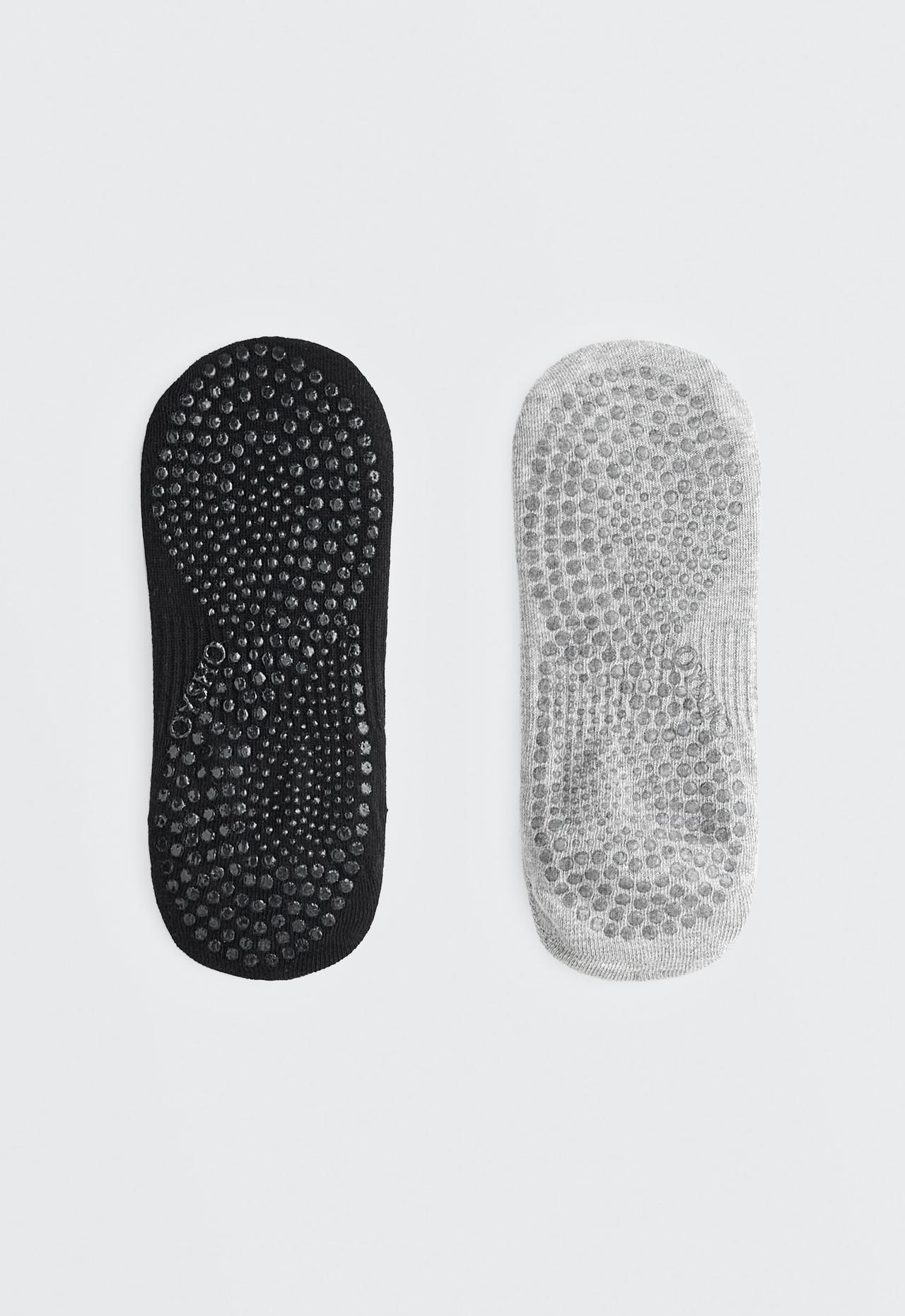 2 pairs of cotton blend yoga and Pilates socks — BLACK