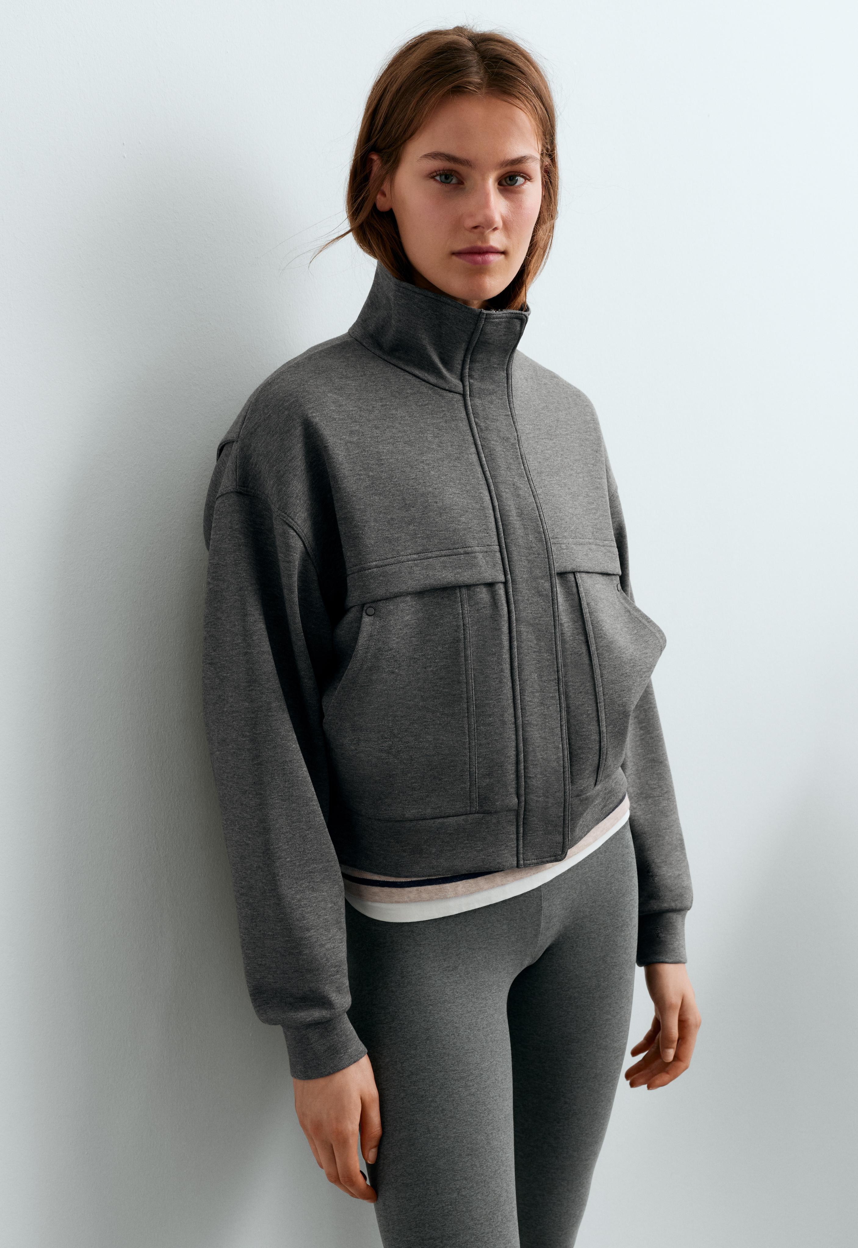 Chaqueta bomber bolsillos con algodón piqué Chaqueta bomber bolsillos con algodón piqué
