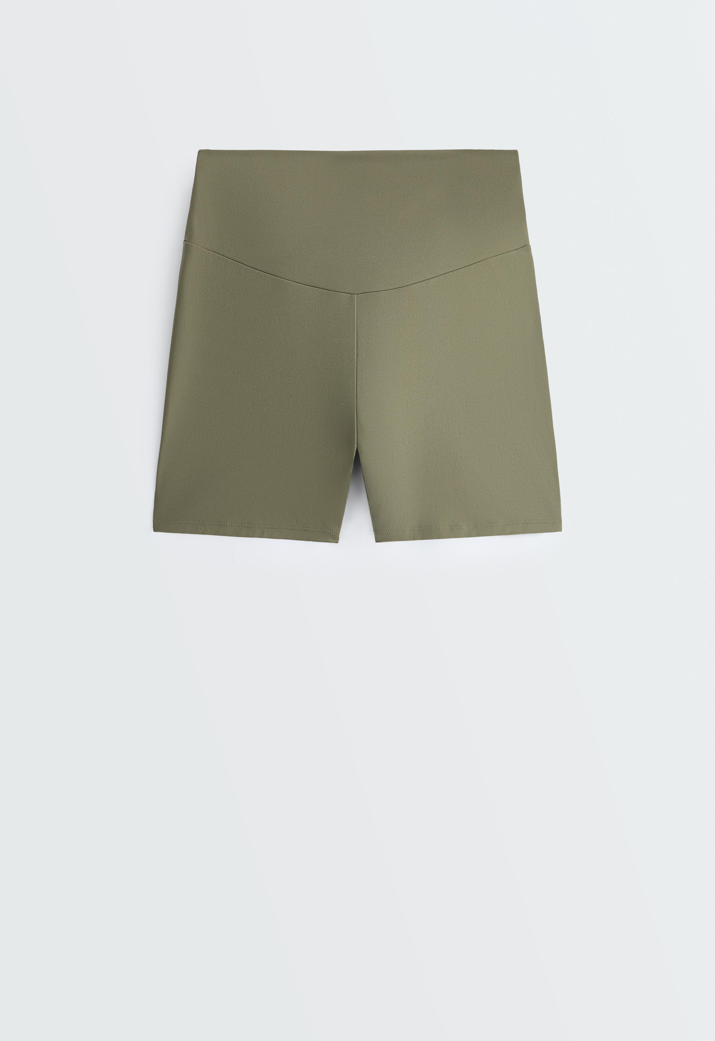 Comfortlux high-waisted 10cm hot pants Comfortlux high-waisted 10cm hot pants