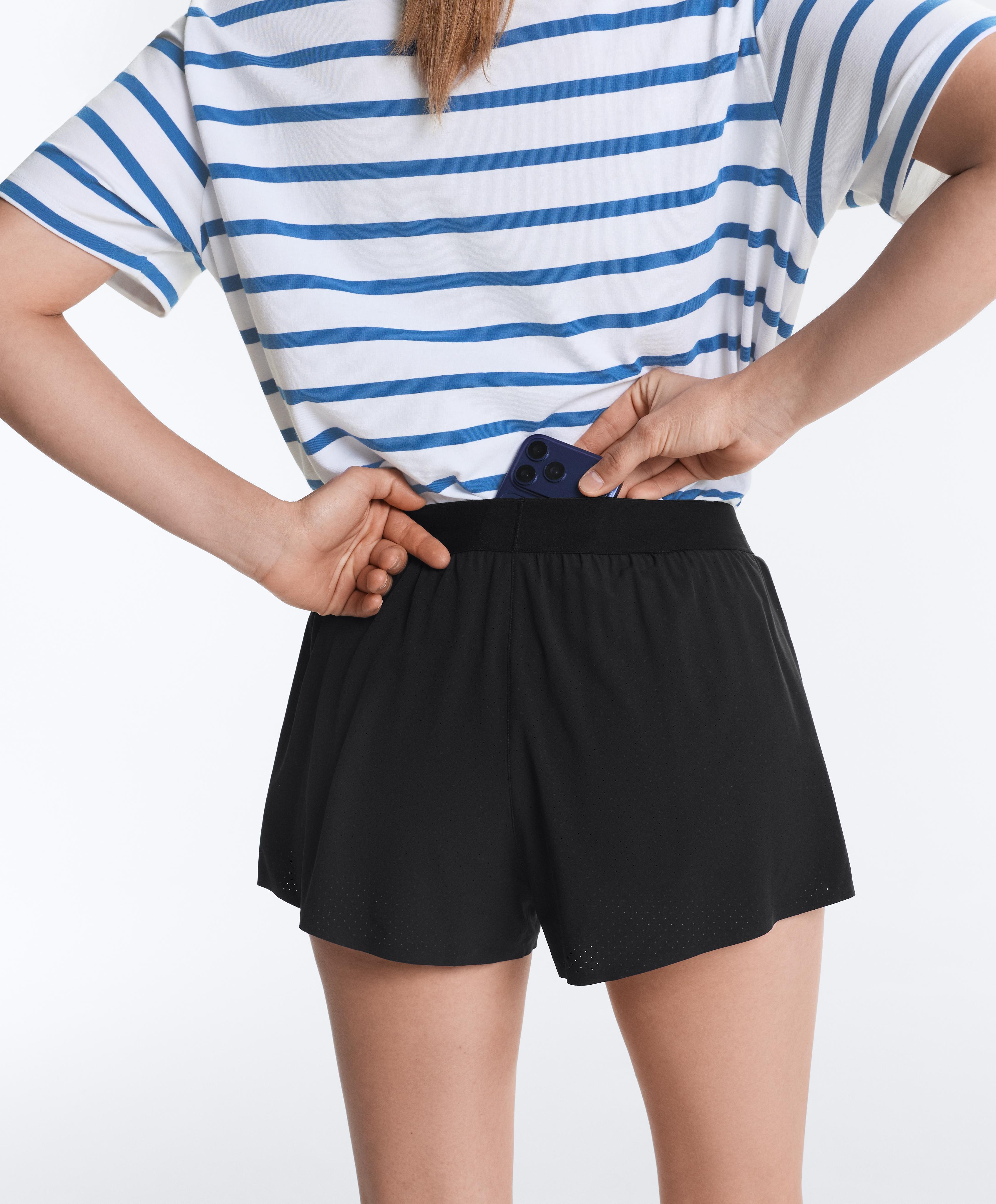 Mid-rise 7cm technical shorts — BLACK