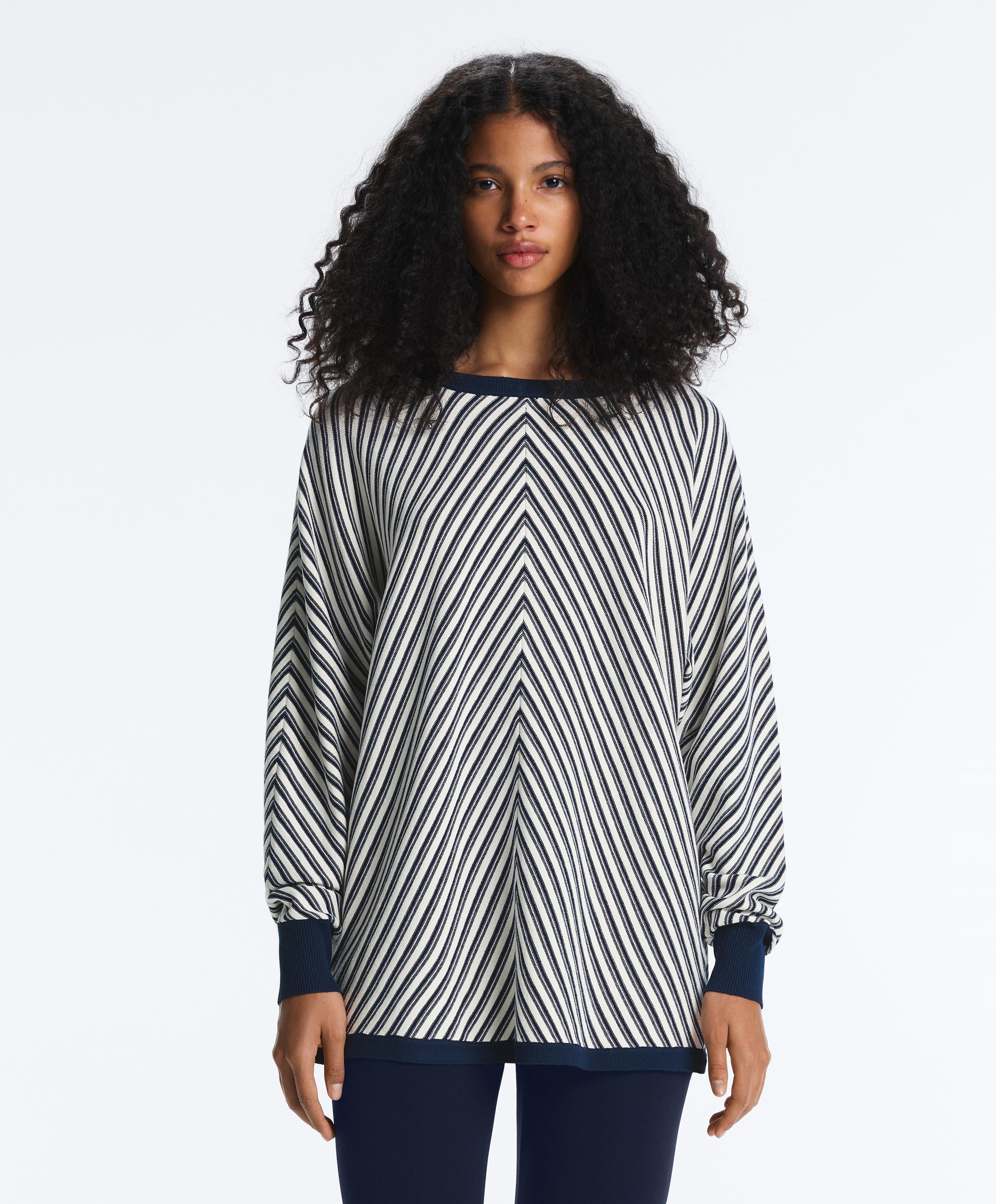 Long diagonal stripe jumper — NAVY BLUE