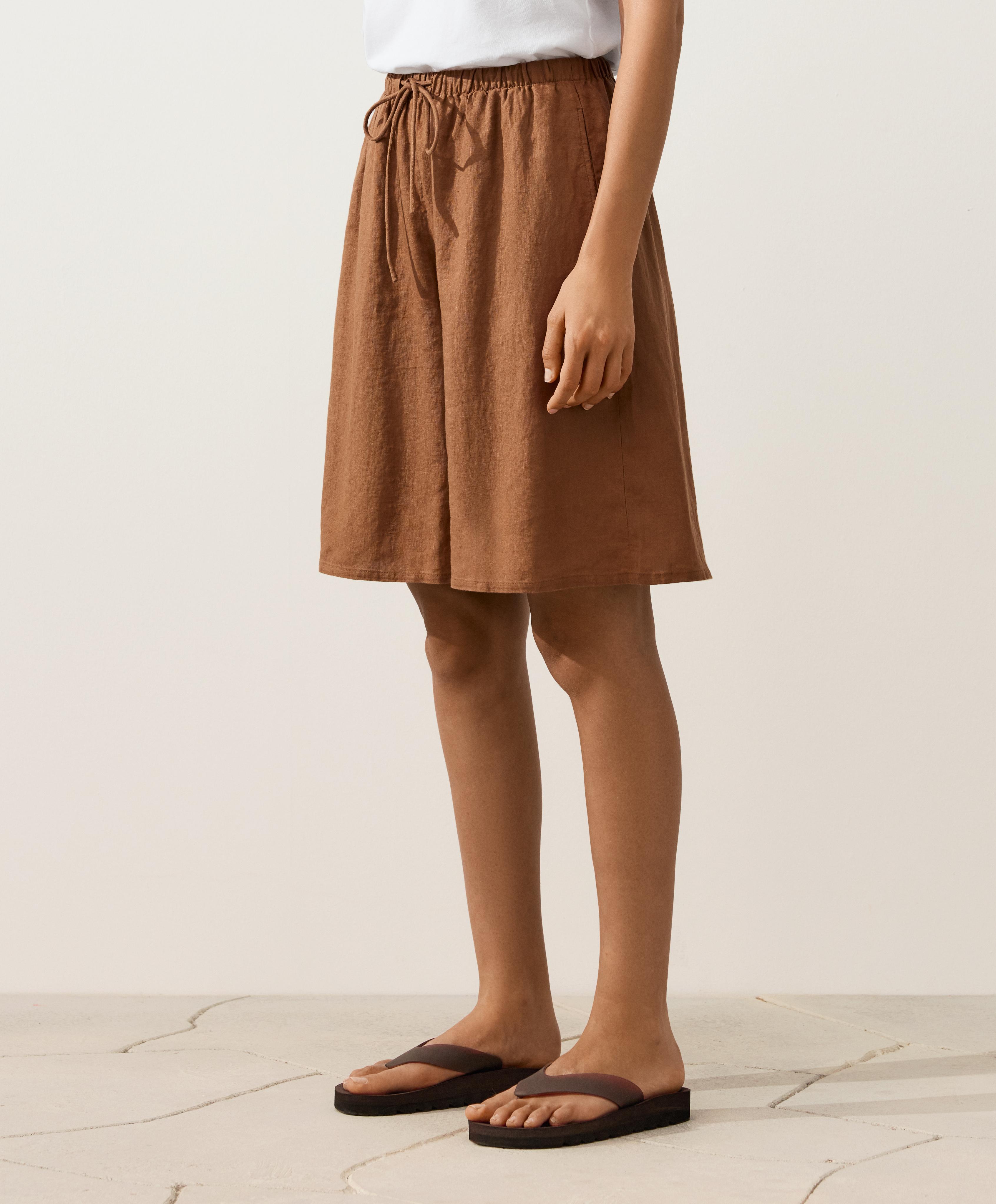 100% linen midi Bermuda shorts — TOFFEE