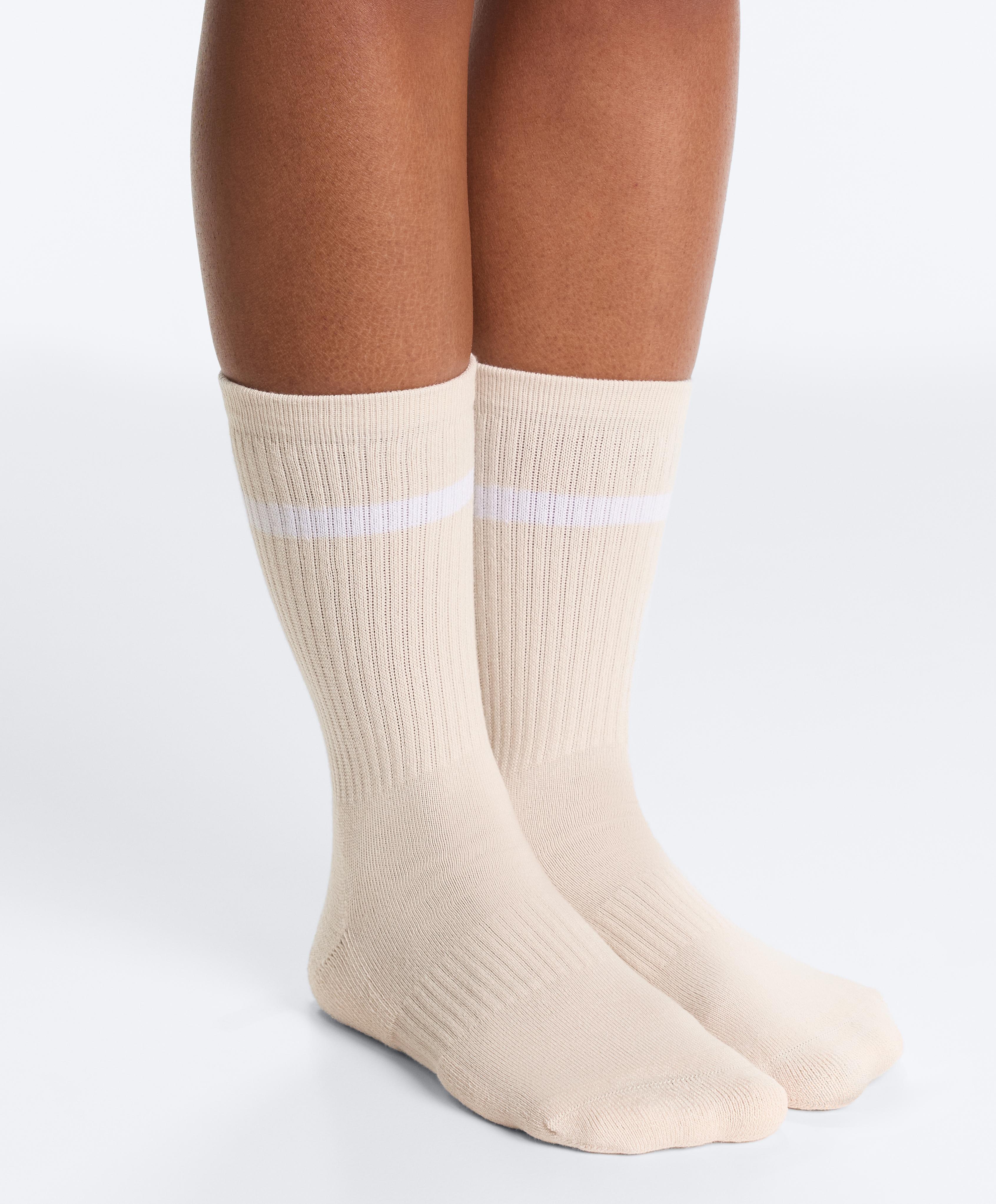 2 pairs of classic yoga and Pilates cotton blend socks 2 pairs of classic yoga and Pilates cotton blend socks