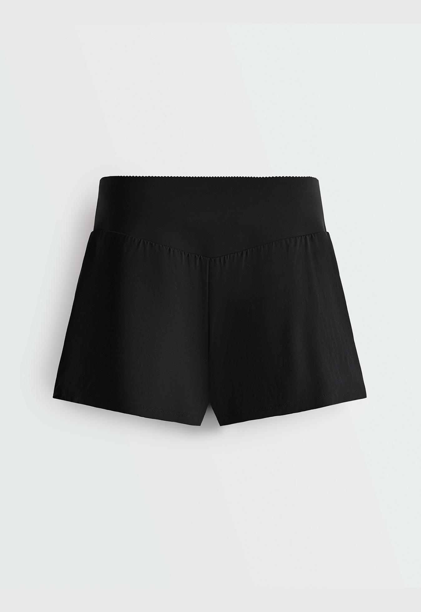 2-in-1 Compressive shorts with pocket — BLACK