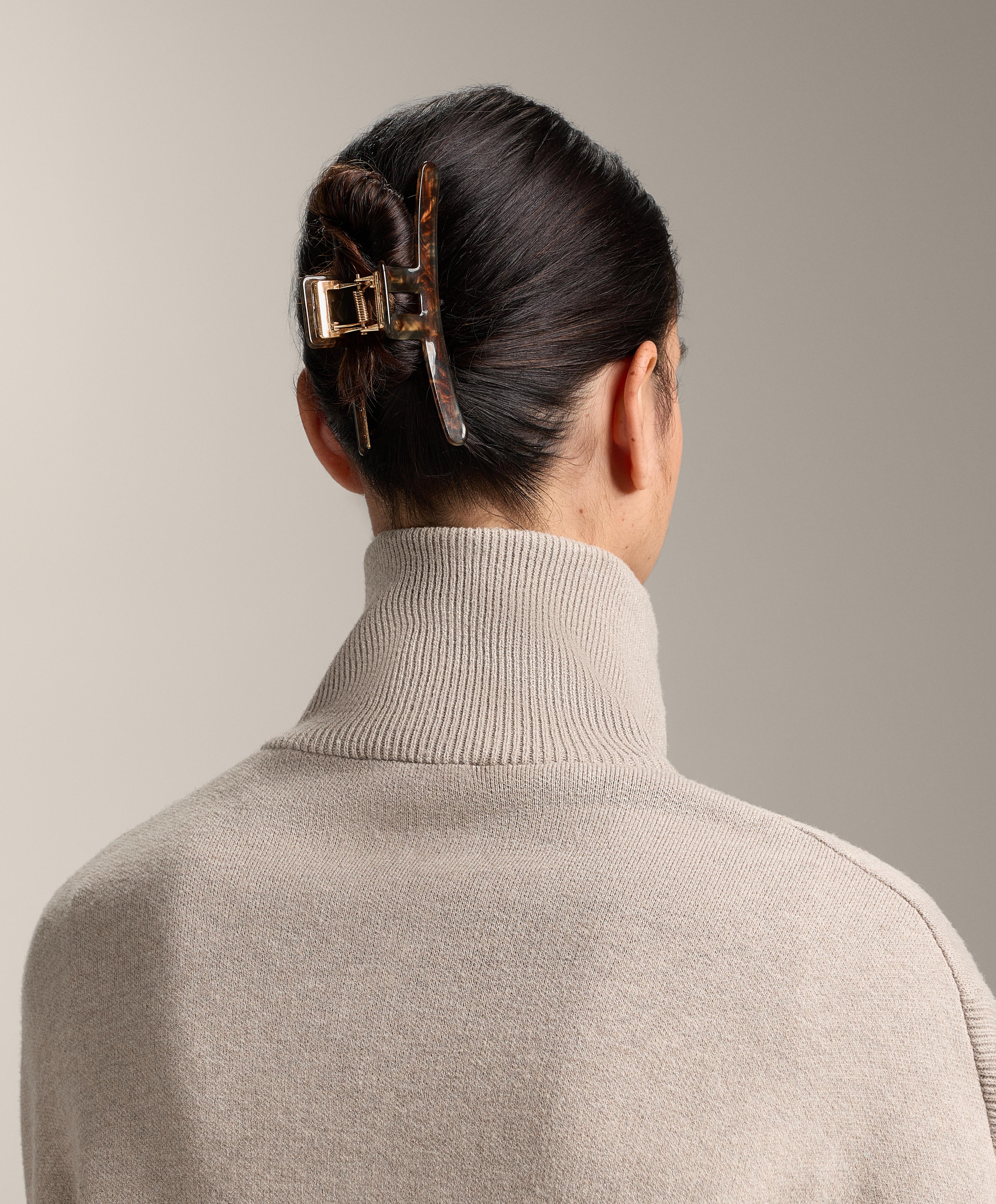 Large metallic hair clip