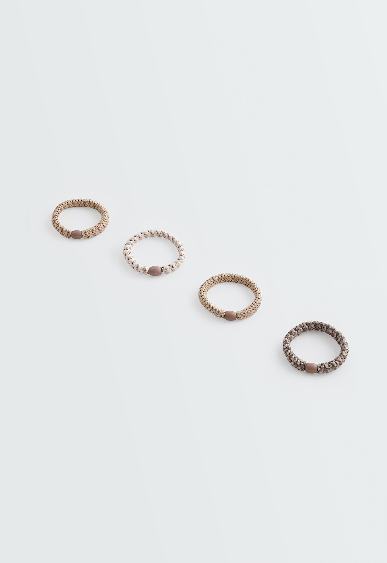 4 braided scrunchies — ECRU