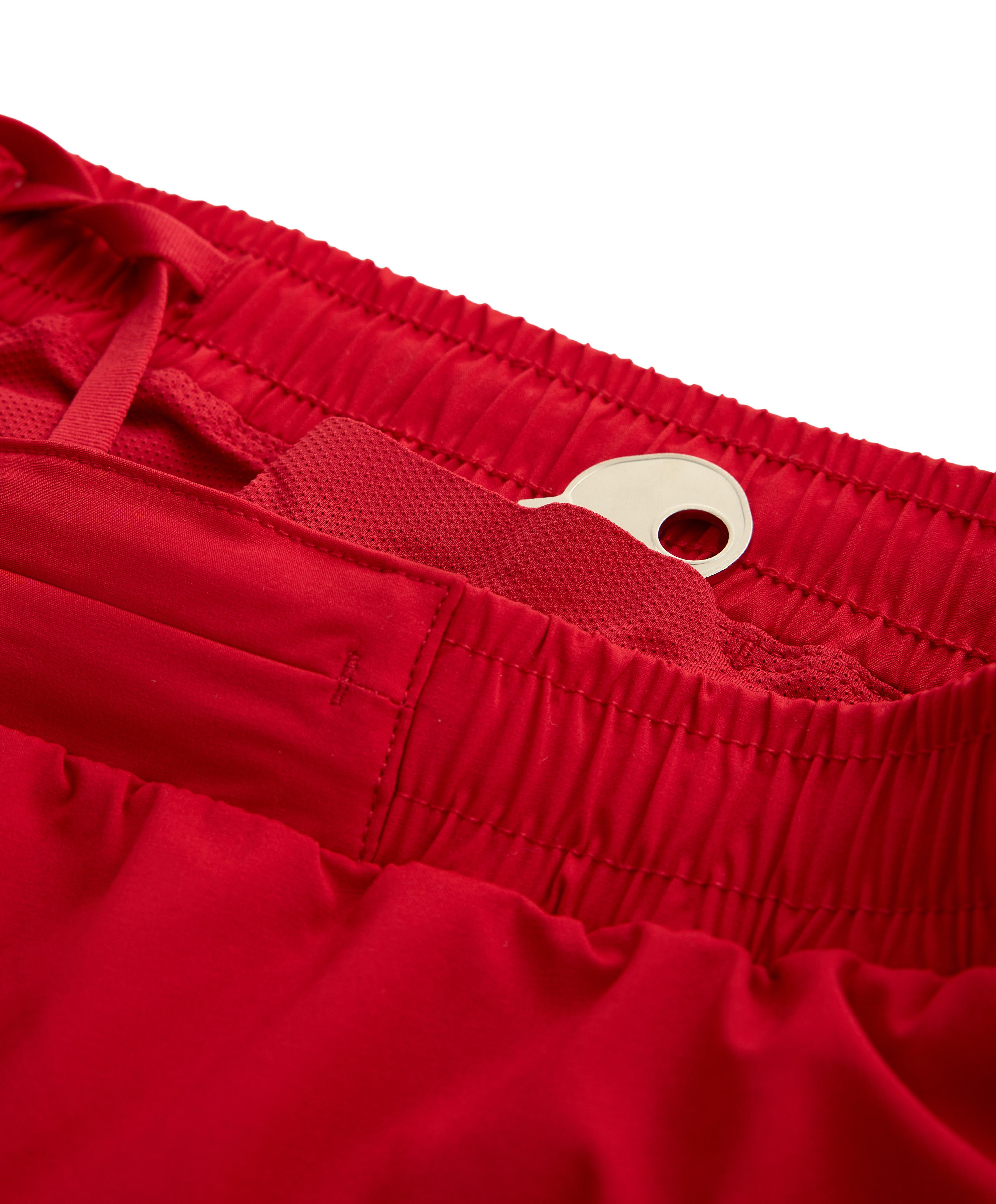 6cm low-rise technical shorts — STRONG RED