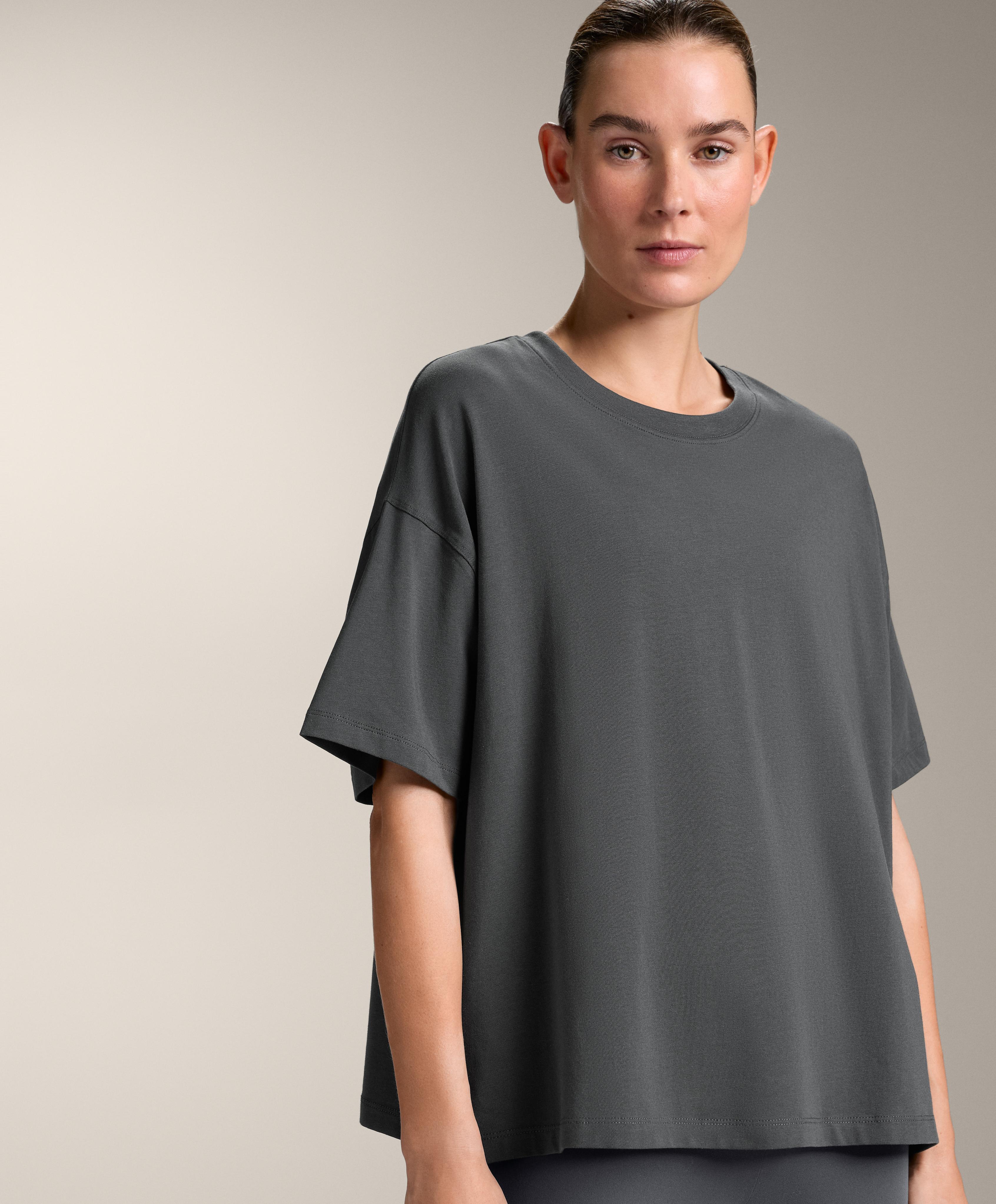 Футболка квадратного кроя из смесового хлопка с короткими рукавами