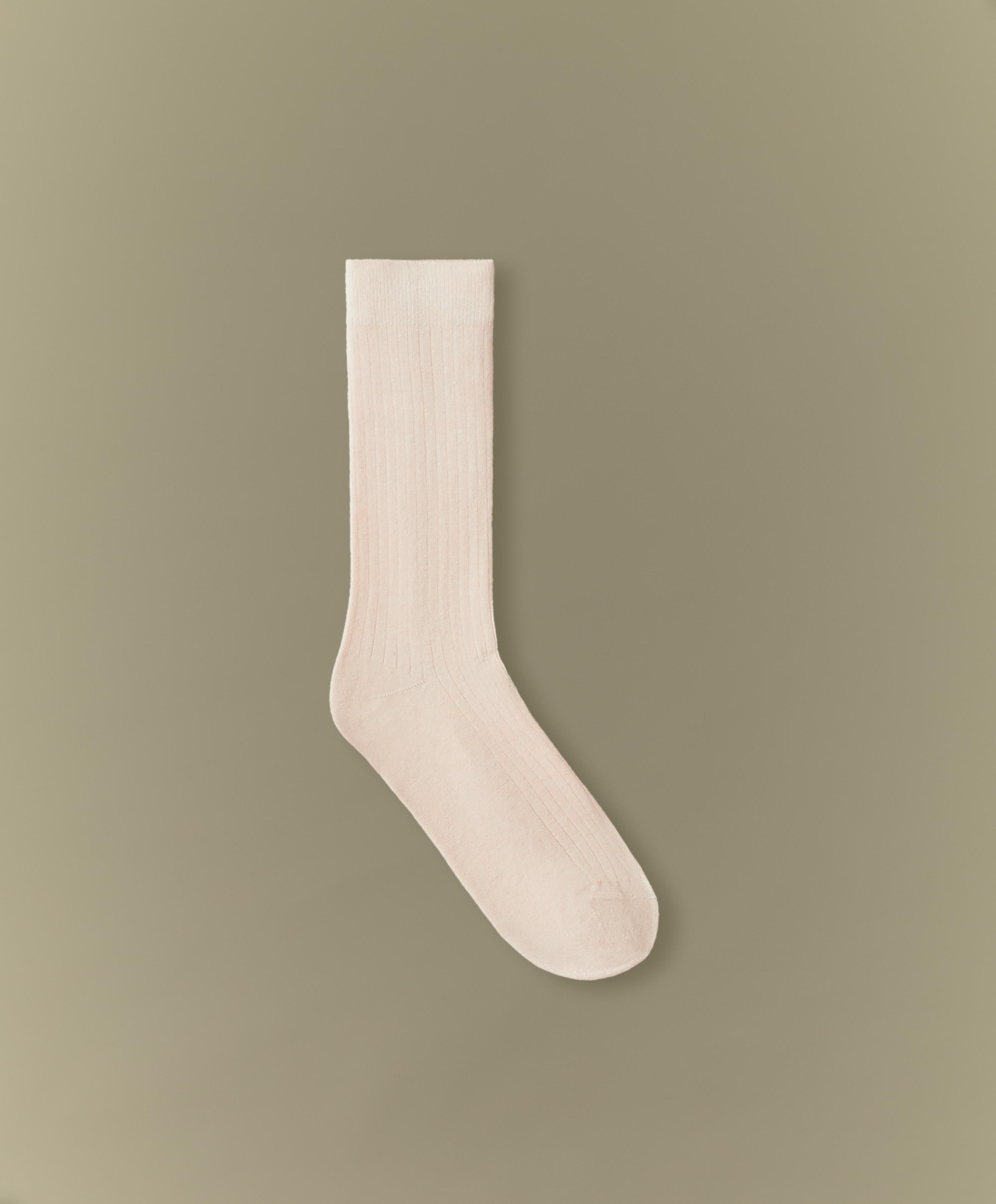 Modal blend classic socks with 13% cashmere — ECRU