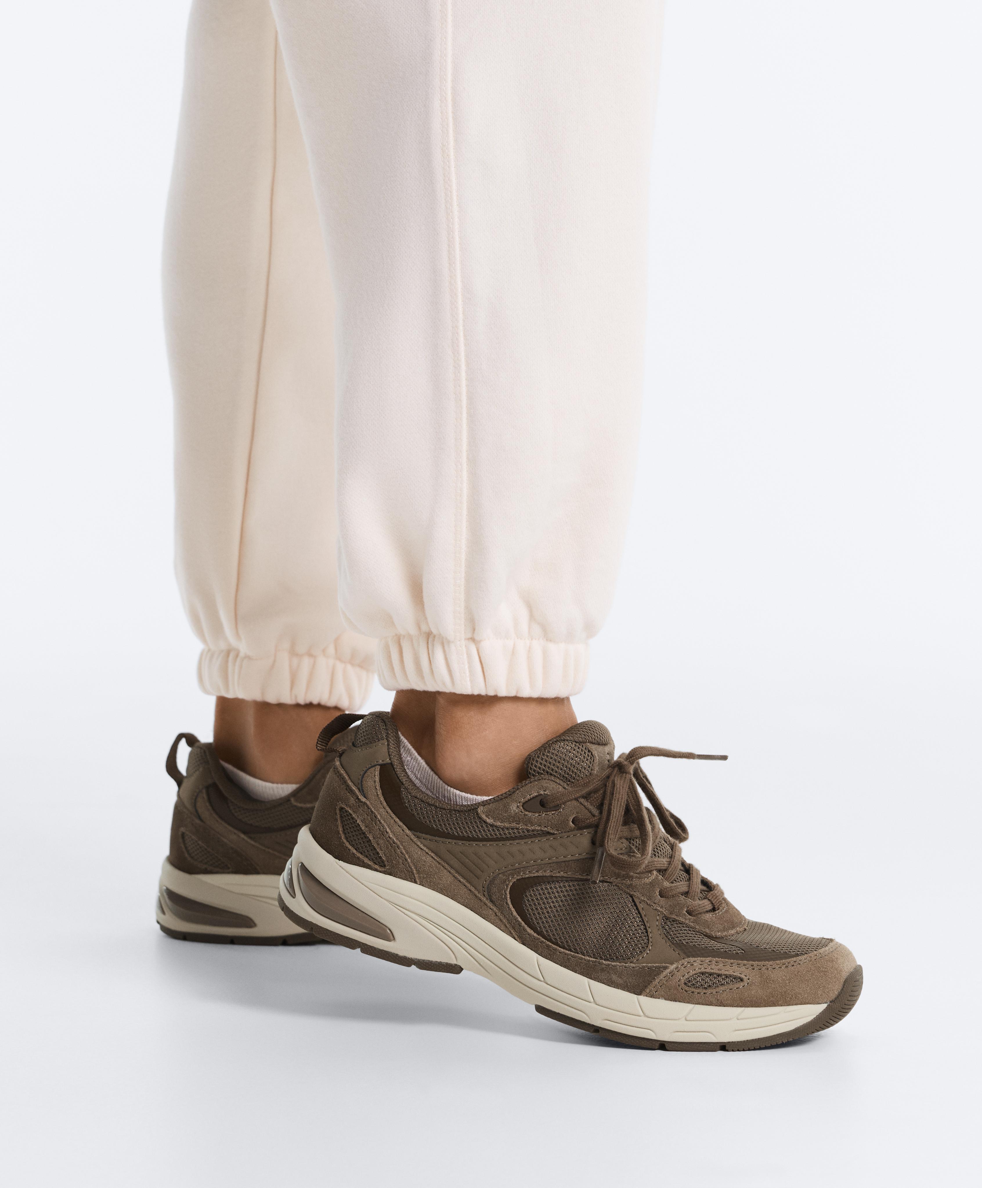 3 pairs of high-cut cotton blend invisible sports socks — PALE MINK