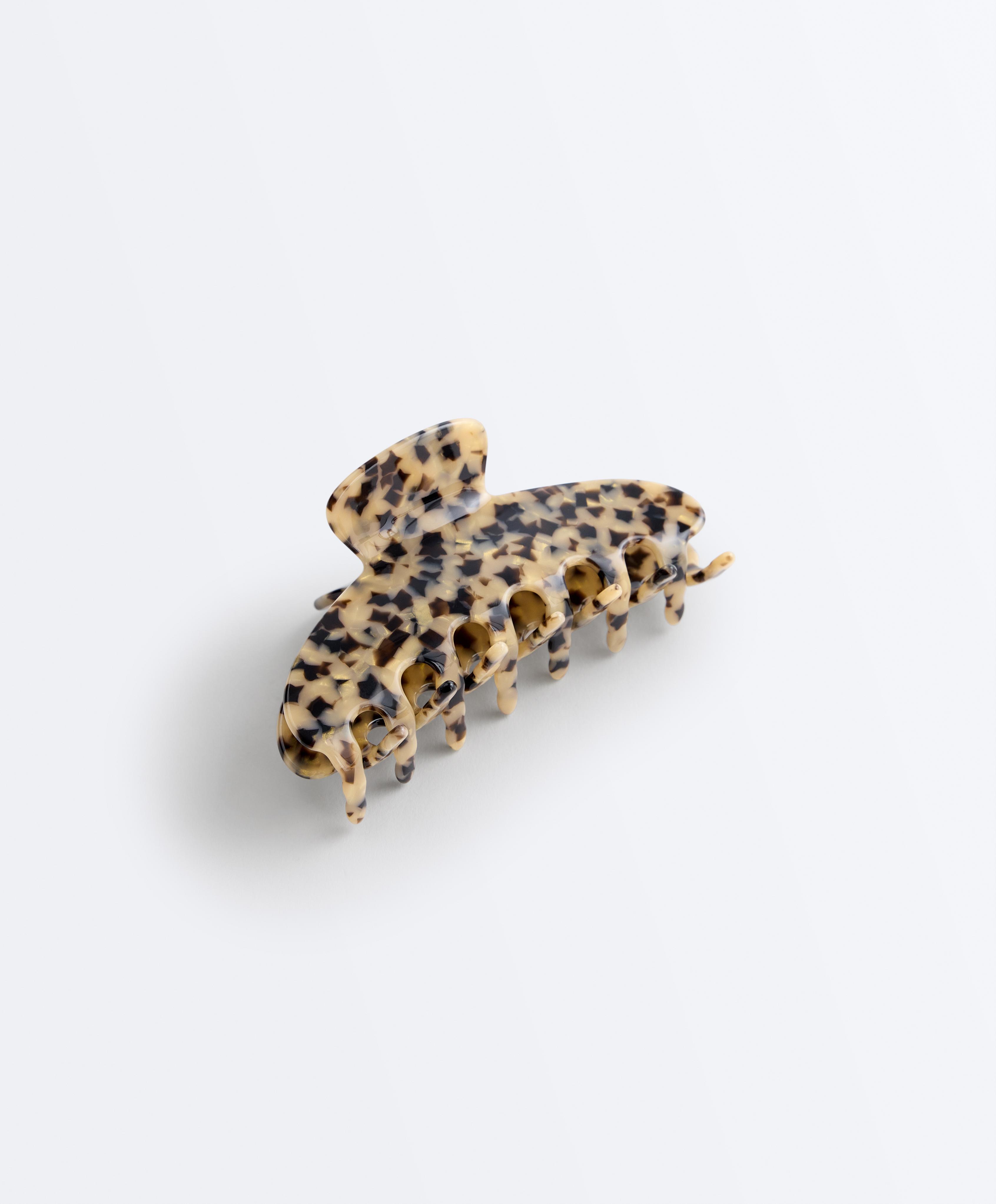 Large printed hair claw — CHESTNUT