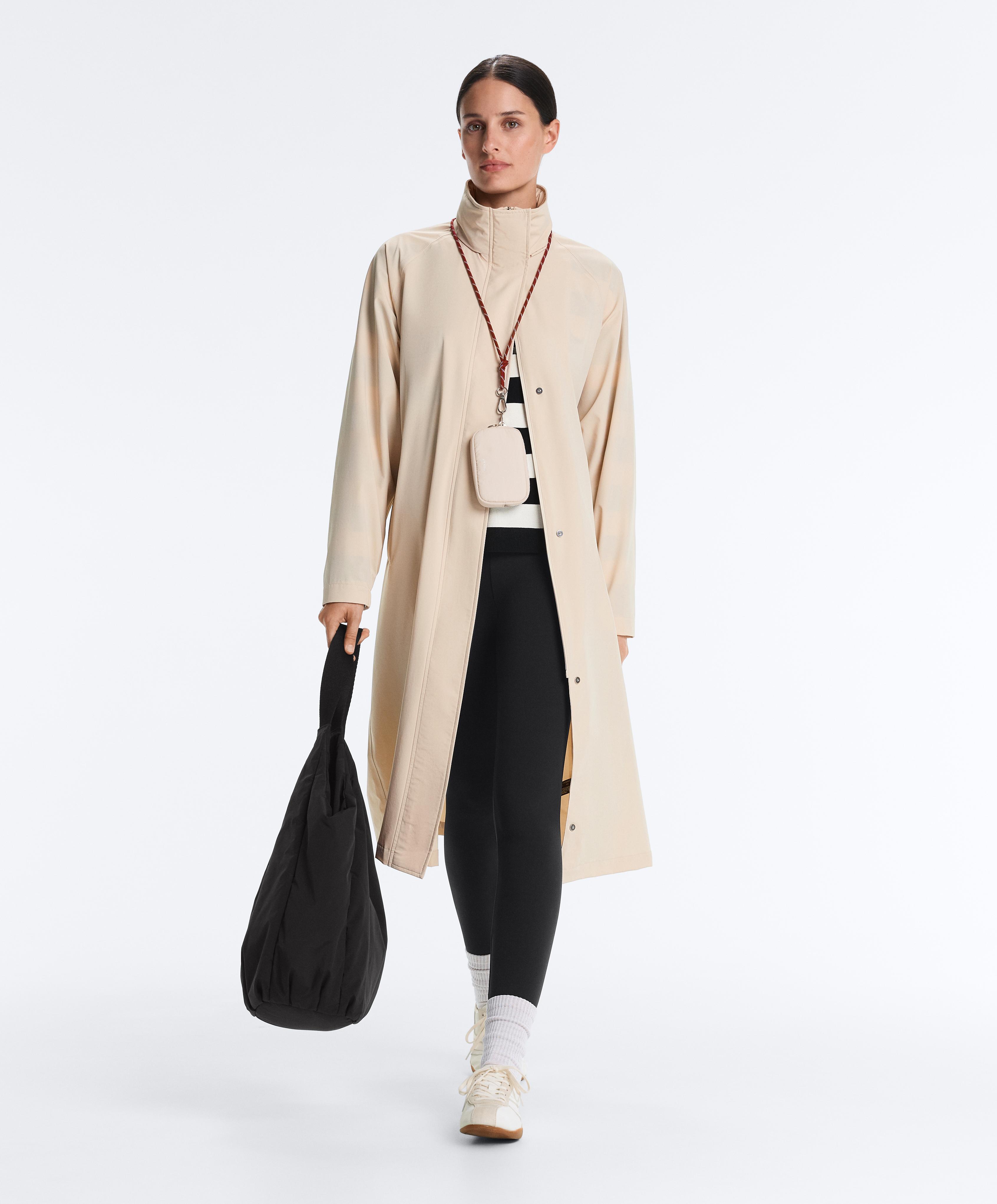 Long extra lightweight 10k waterproof jacket — PALE BEIGE