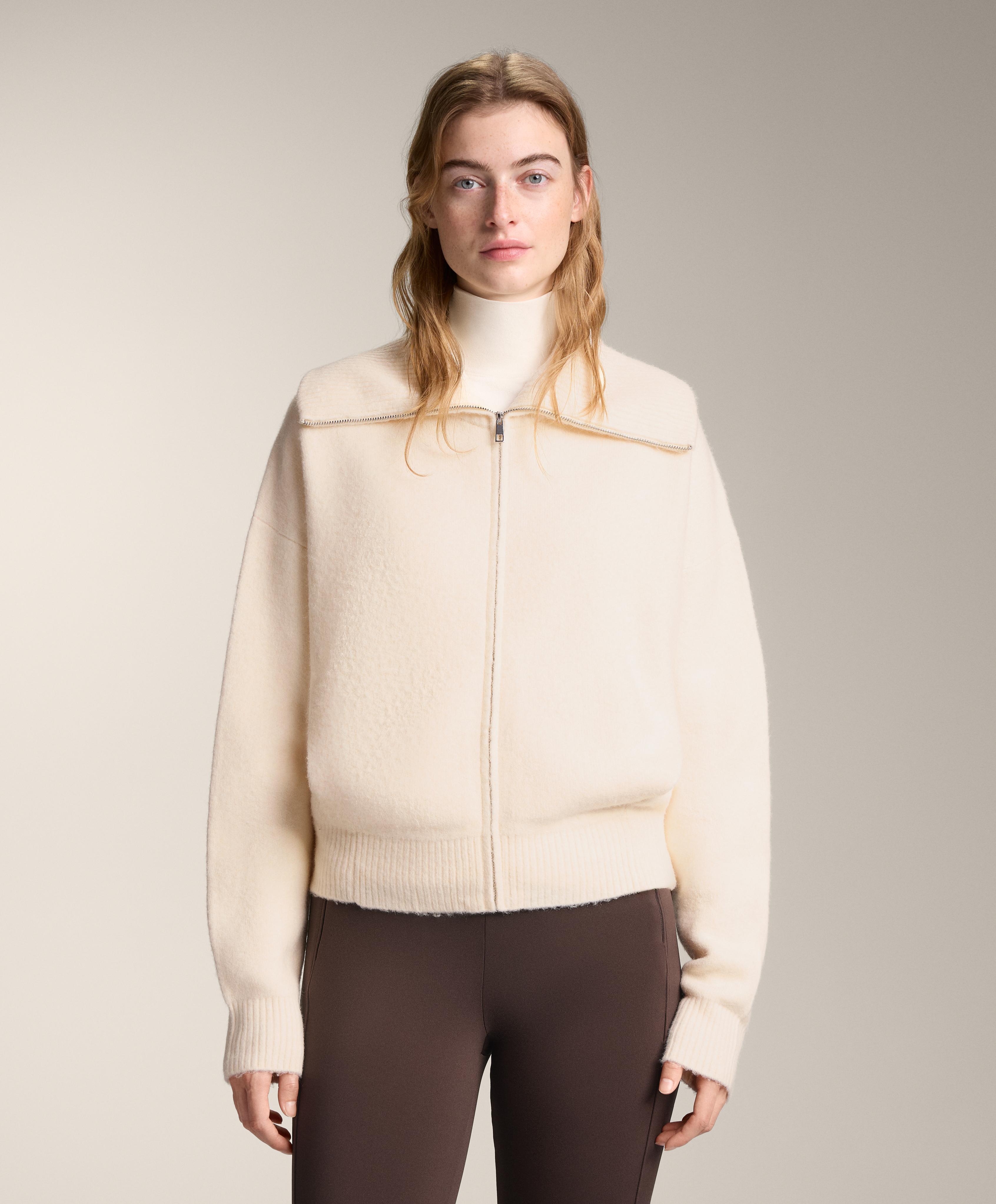 Giacca in maglia a collo alto Giacca in maglia a collo alto