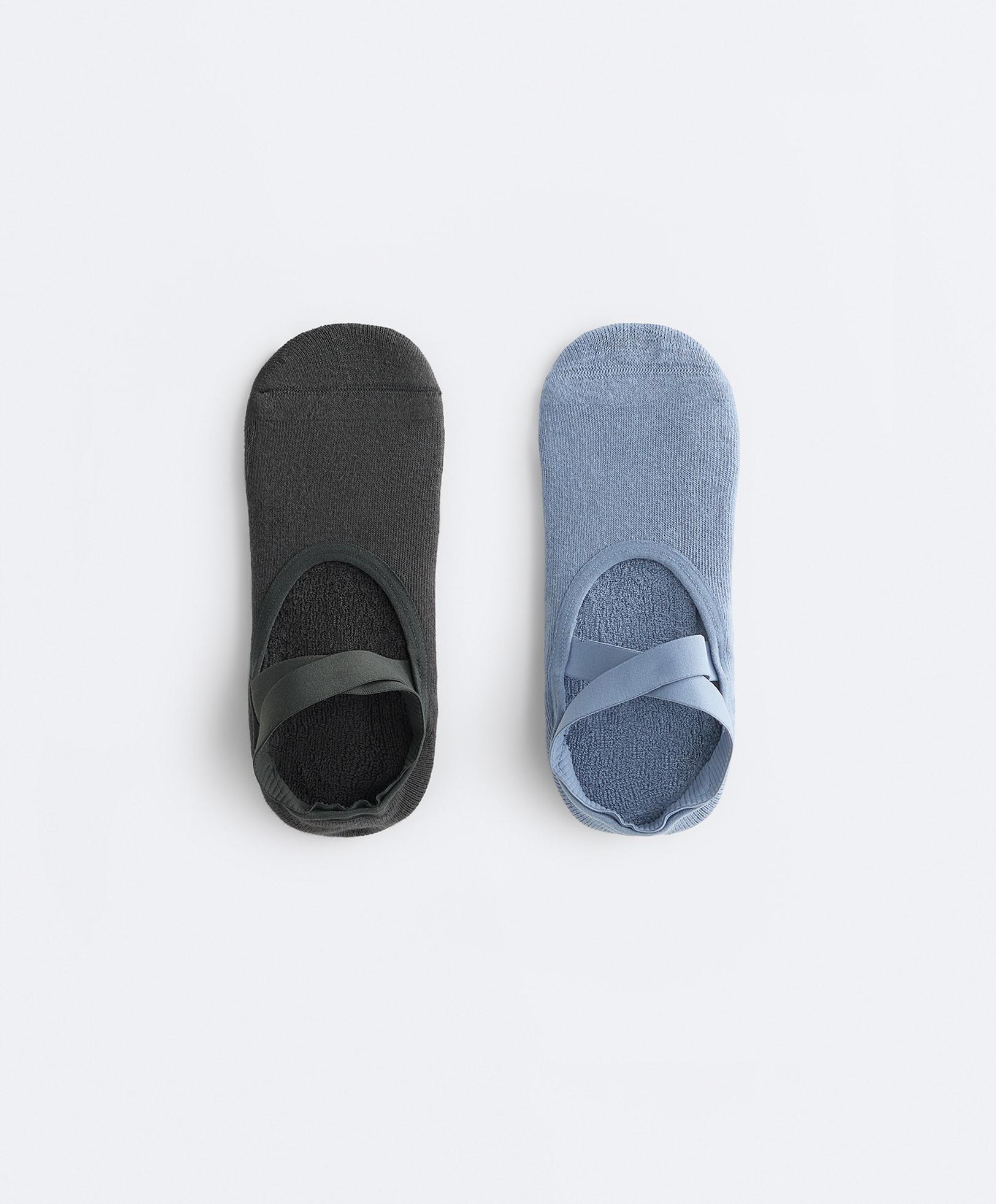 2 pairs of padded cotton blend yoga and Pilates socks with crossover straps — BLUE