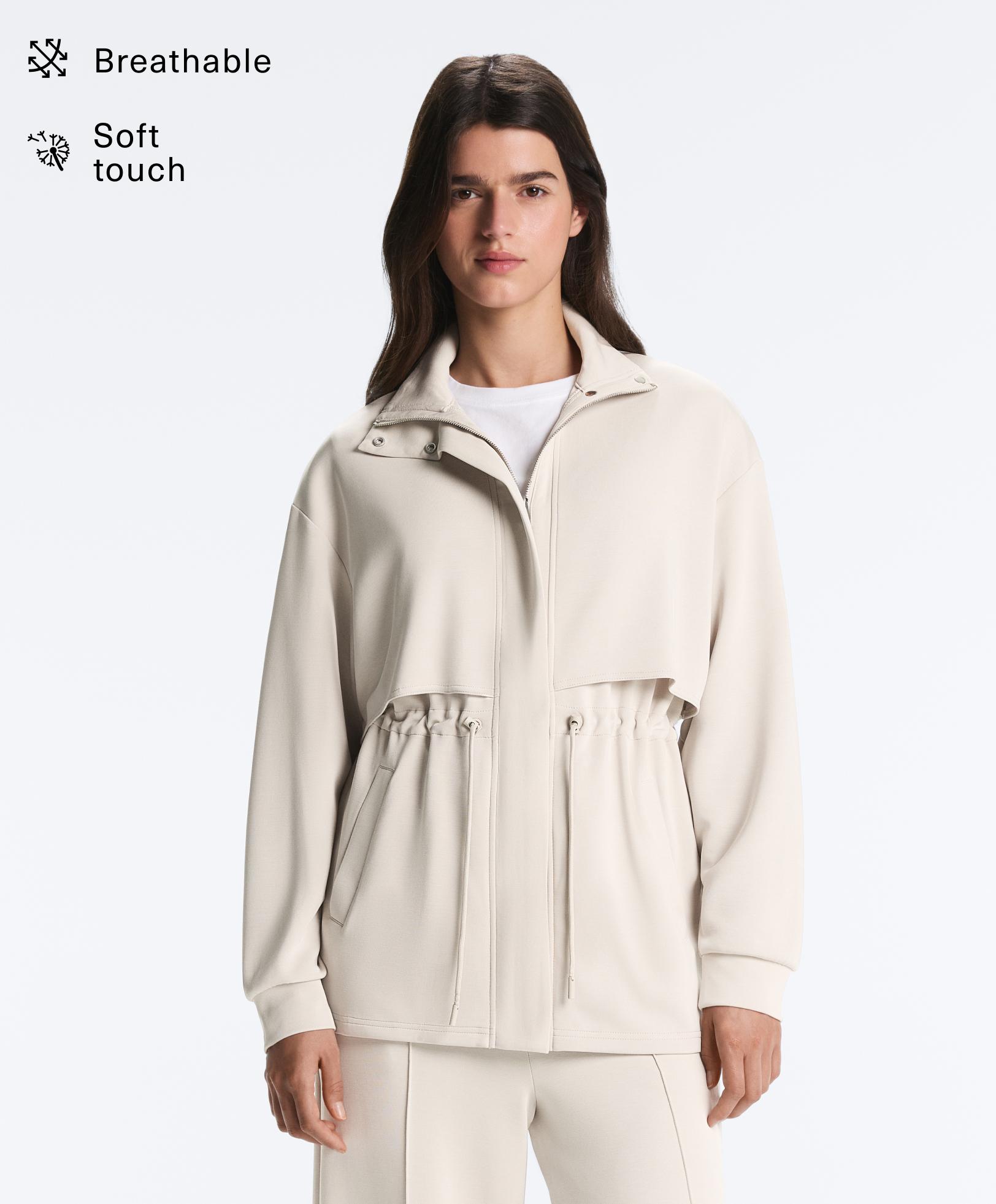 Длинная куртка с карманами из мягкой ткани с модалом Длинная куртка с карманами из мягкой ткани с модалом