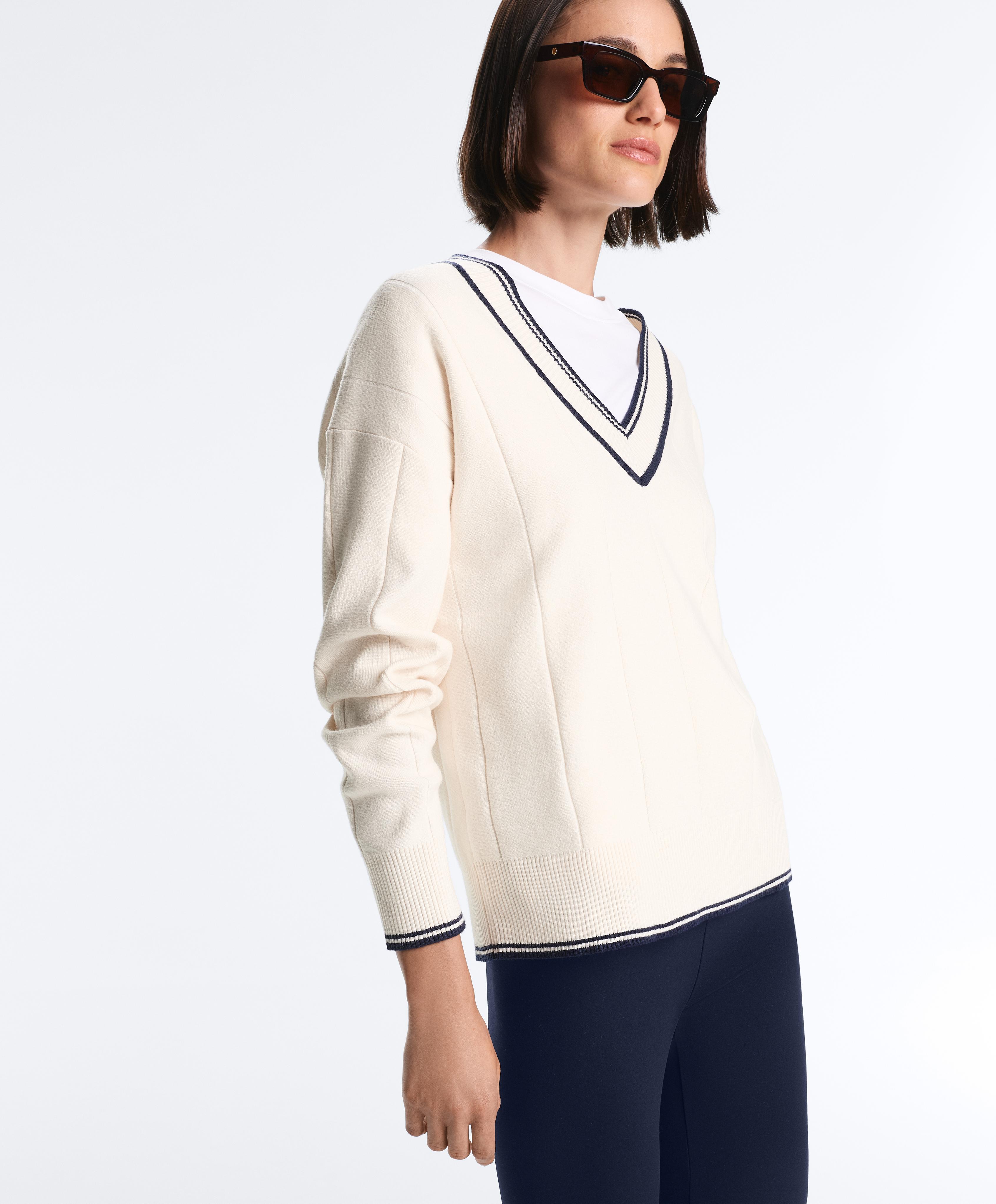 Contrast V-neck knit jumper — PALE ECRU