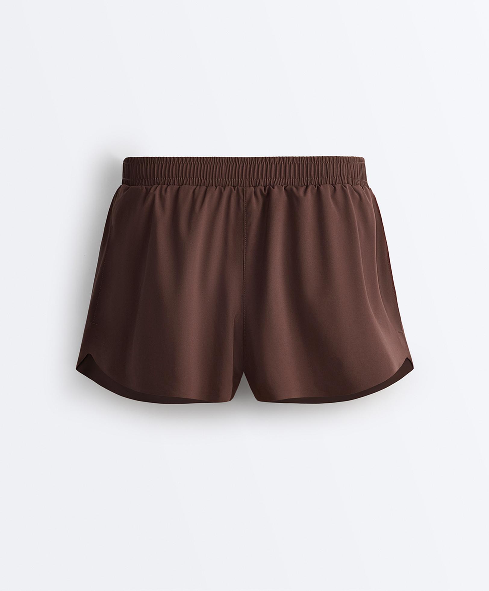 6cm low-rise technical shorts — CHOCOLATE