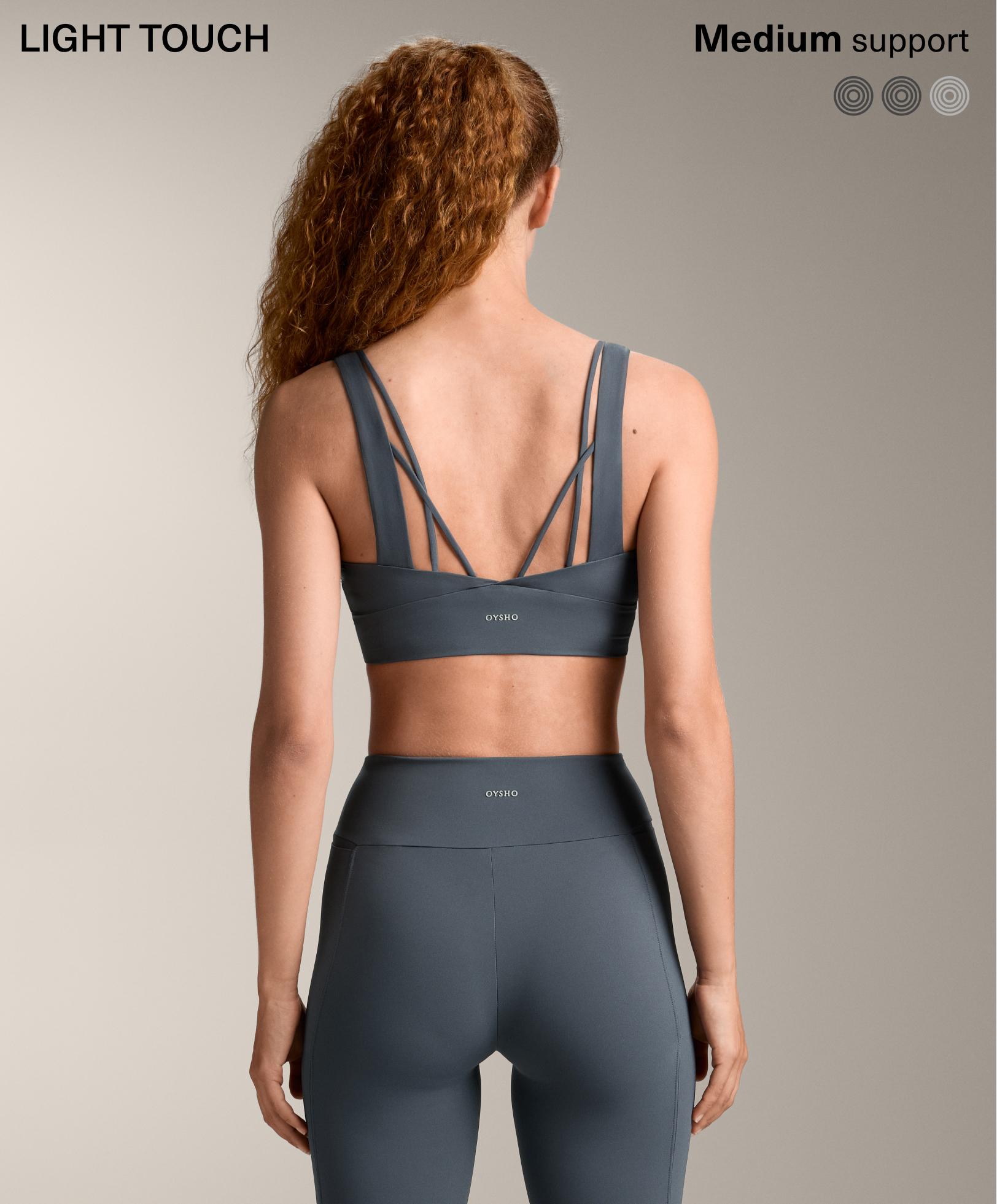 Light Touch medium-support sports bra