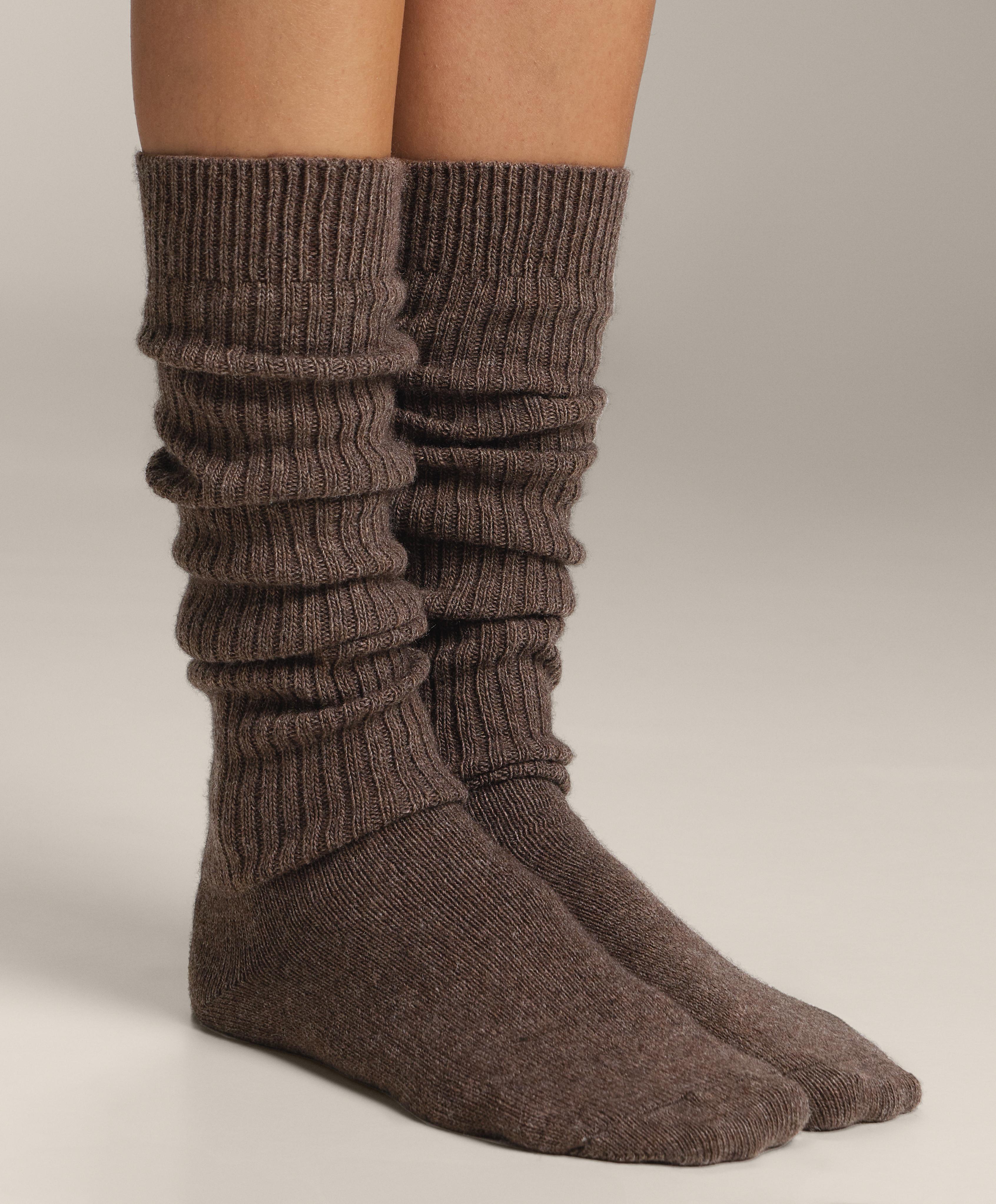 18% cashmere 13% wool long socks — DARK BROWN