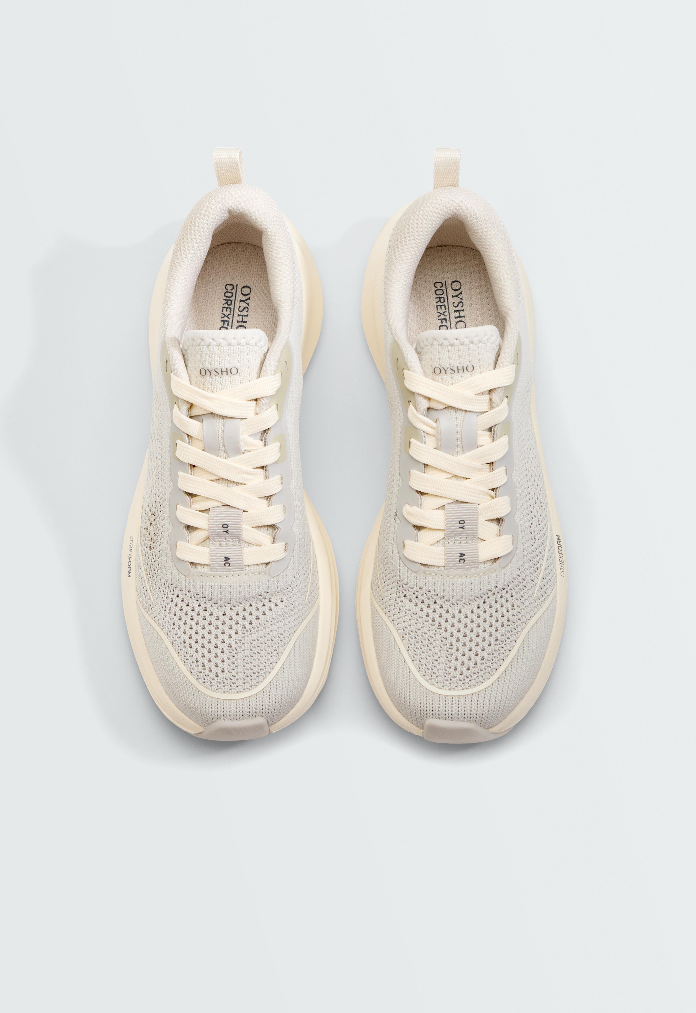 OY/AC 200 training trainers — ECRU