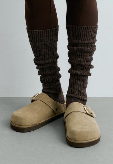 Split-leather buckled clog — KHAKI 8